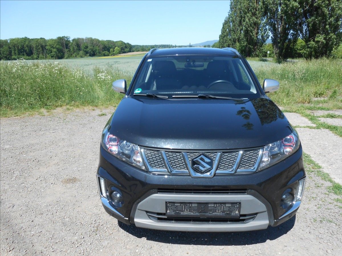 Suzuki Vitara, 1,4 103 kW 4x4 ServiskaAUTOMAT - fotka 3