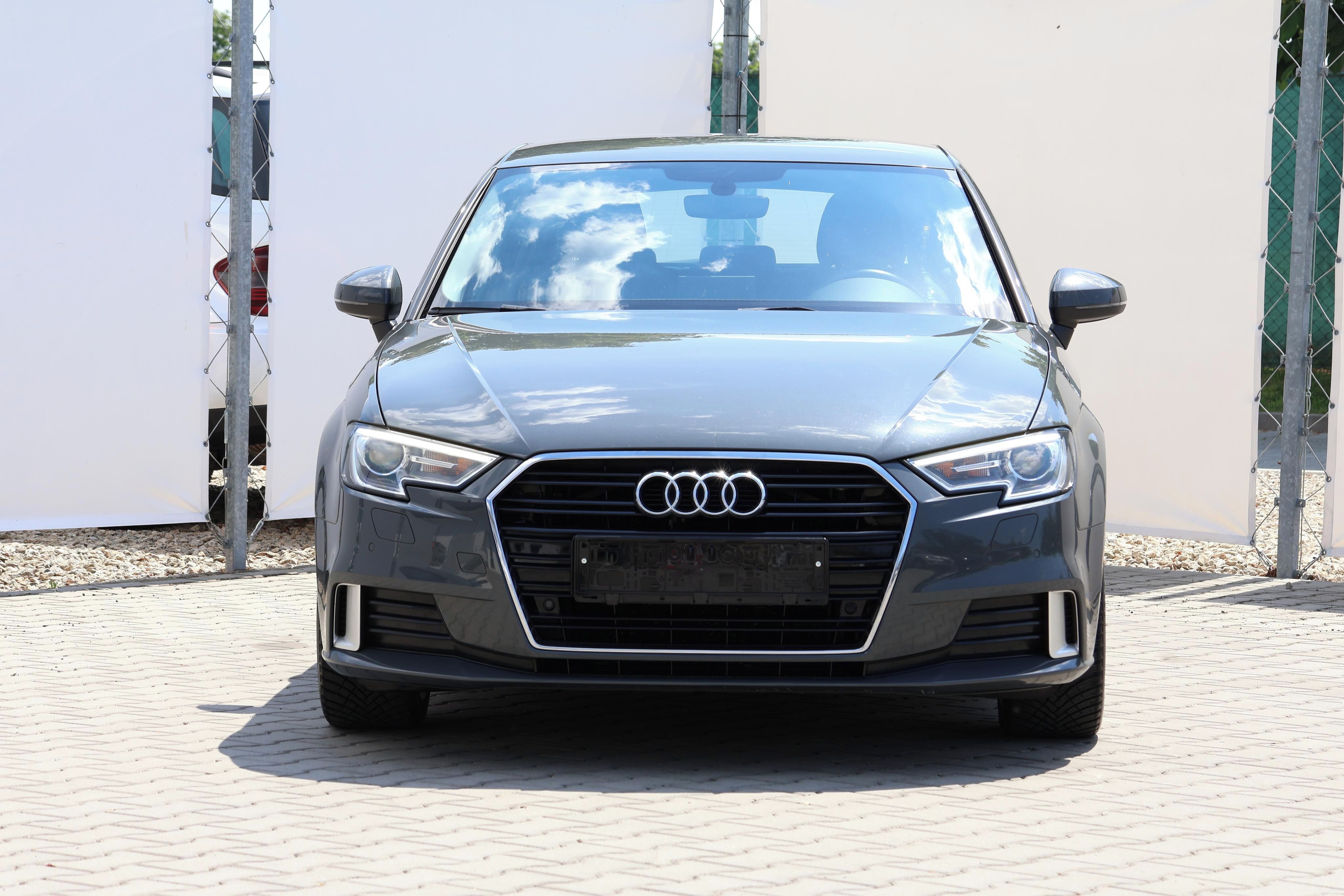 Audi A3, 1.6TDI Sportback S-Tronic LED - fotka 2
