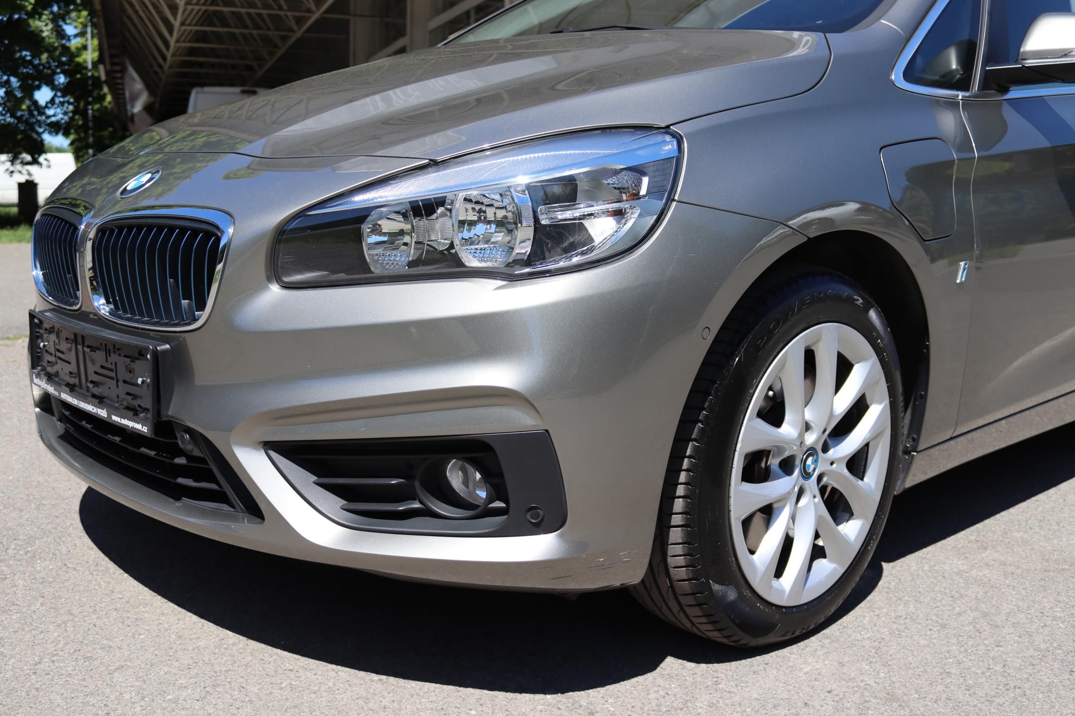 BMW Řada 2, 225xe iPERFORMANCE F45 165kW - fotka 5