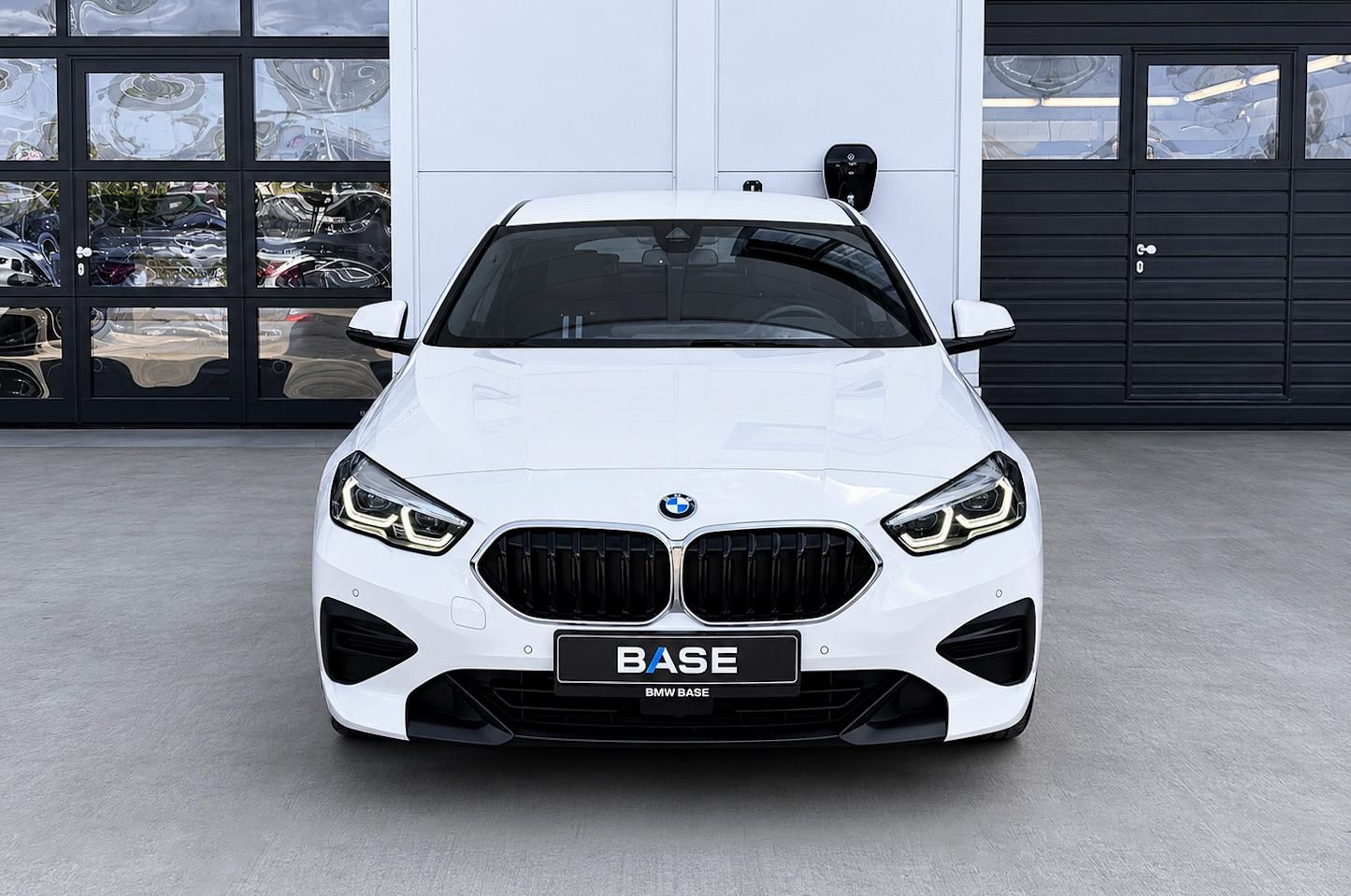 BMW Řada 2, 218i Gran Coupe Advantage - fotka 2
