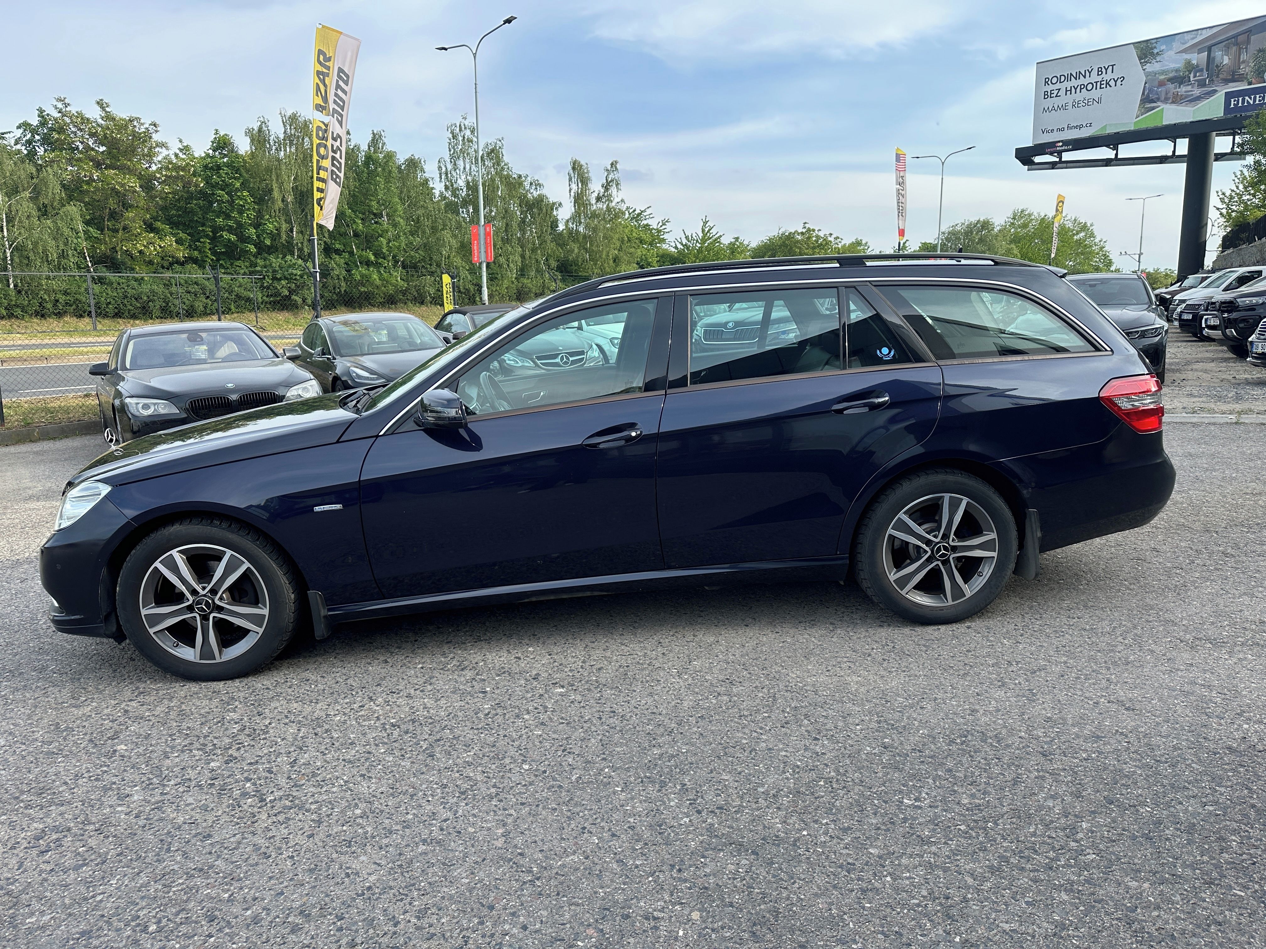 Mercedes-Benz Třídy E, Mercedes-Benz E 200 2010 - fotka 5