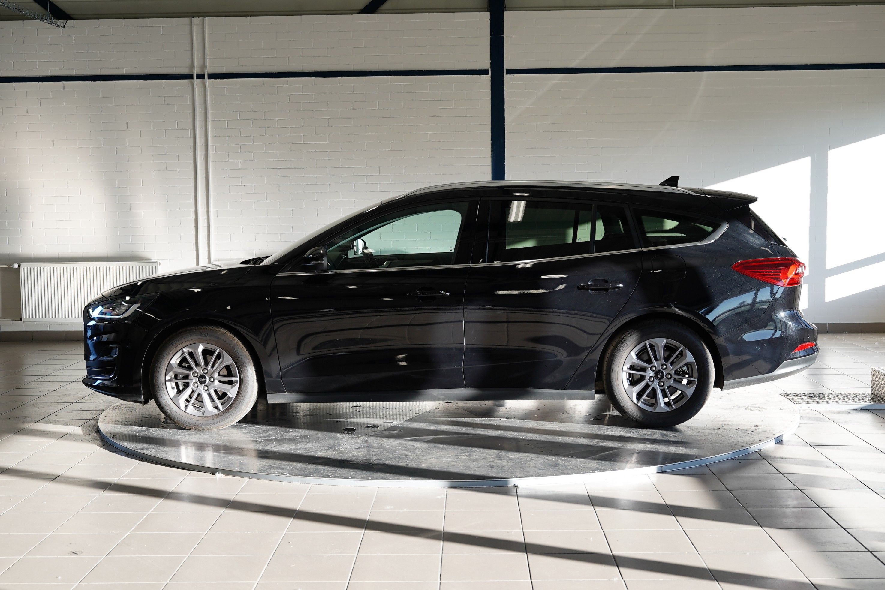 Ford Focus, 1.0 EcoBoost 114kW Titanium - fotka 3