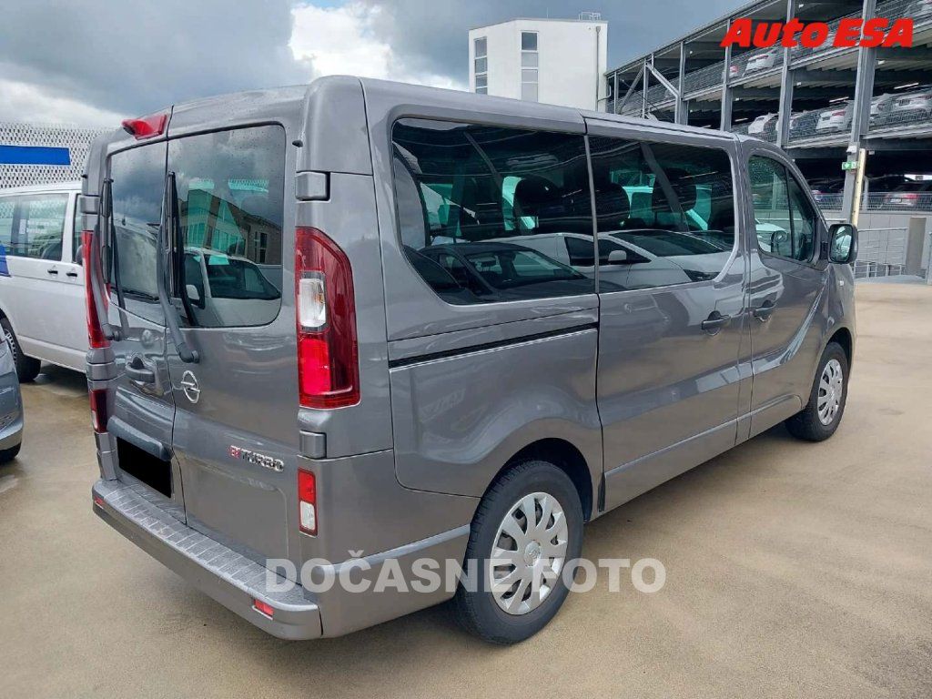 Opel Vivaro, 1.6CDTi 9míst,107kW,navi - fotka 5