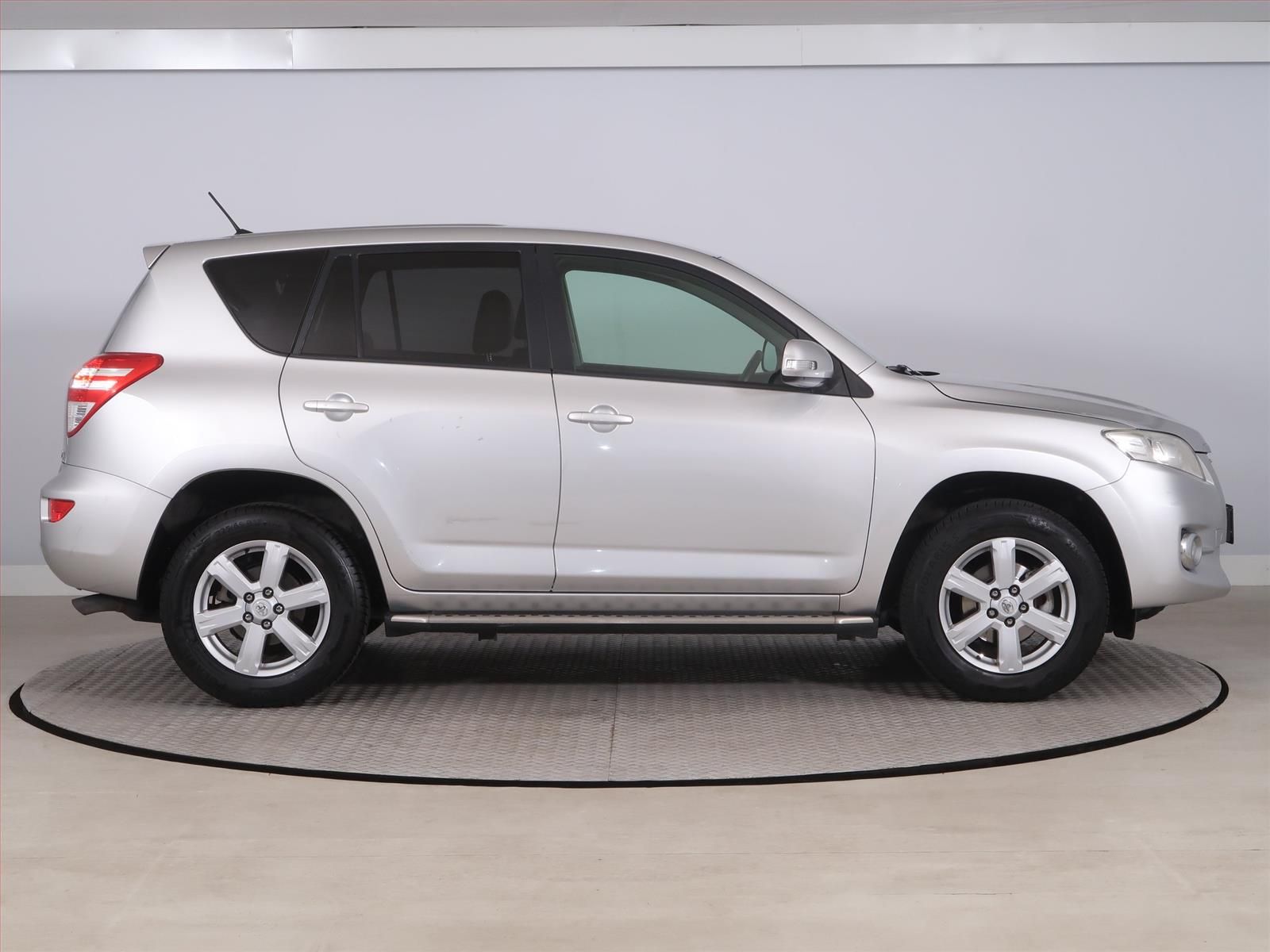 Toyota Rav4, 2.0 VVT-i, 4X4, Automat, ČR - fotka 6