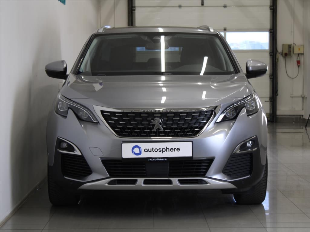 Peugeot 5008, 1,2 PT 96kW AT Pano.7-míst - fotka 2