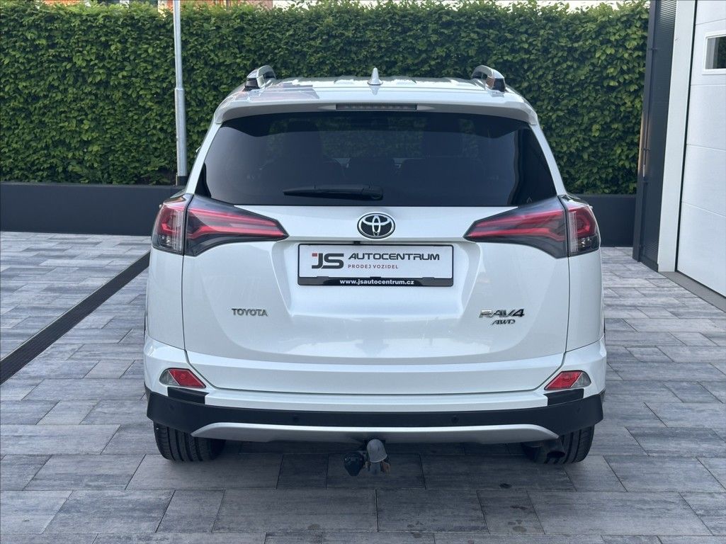 Toyota Rav4, 2,0 152PS  Executive M/T 4x4 - fotka 6