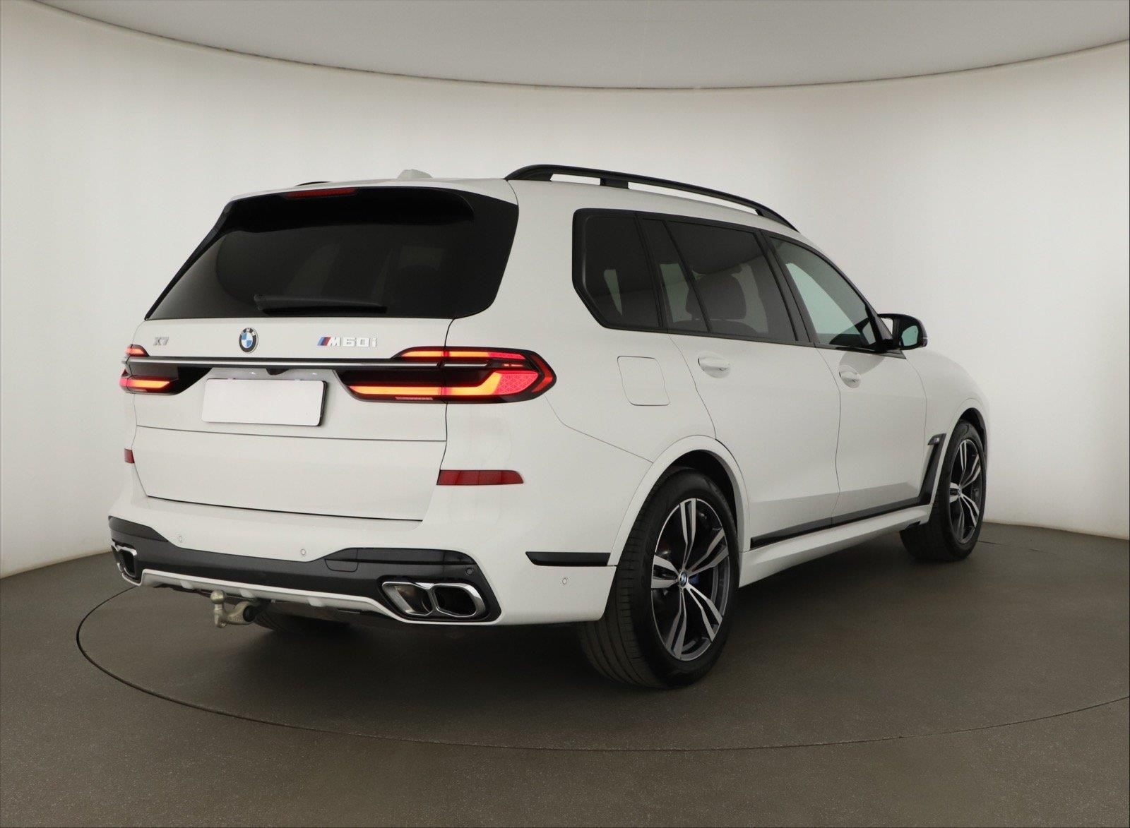 BMW X7, M60i - fotka 5