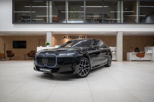 BMW Řada 7, 740d M-SPORT NEZAVISLÉ TAŽNÉ