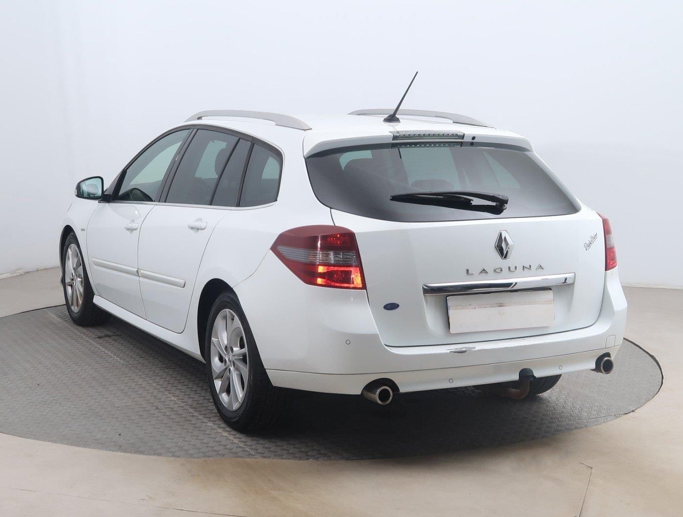 Renault Laguna, 2.0 dCi, Navi, Kožené sedačky - fotka 4