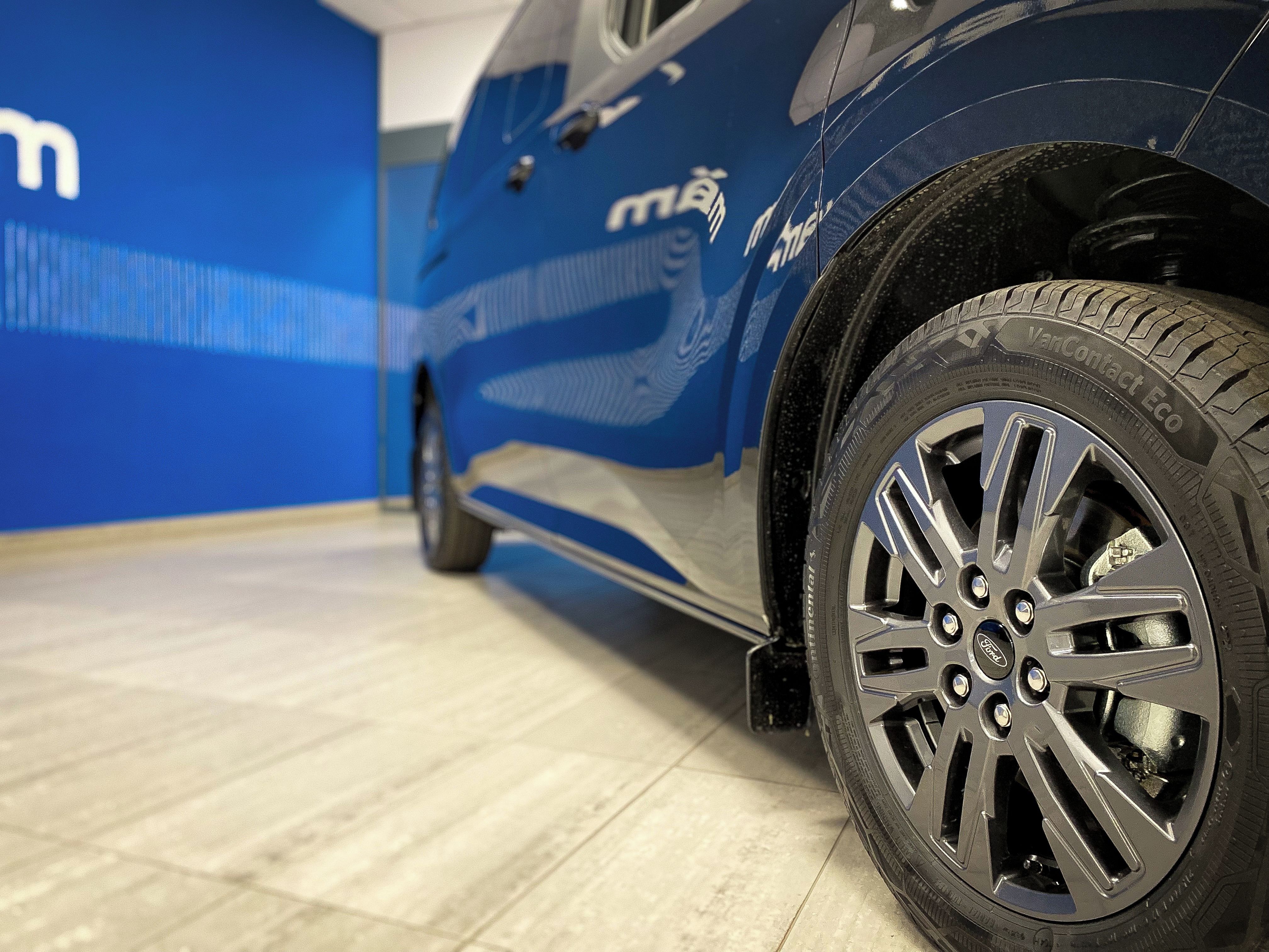 Ford Tourneo Custom, 2,0 EcoBlue Titanium L1 - fotka 6