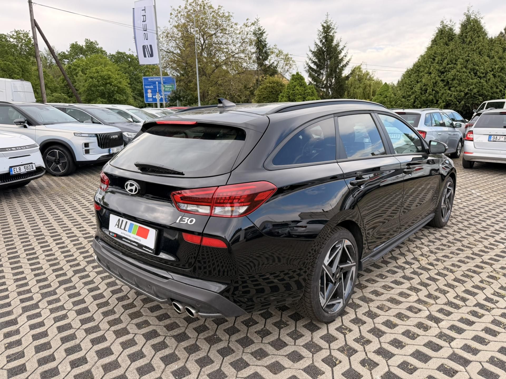 Hyundai i30, 1,5 T-GDI DCT MHEV N LINE,DPH - fotka 2