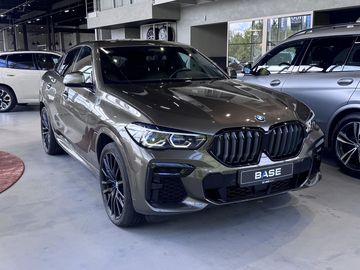 xDrive40i M-Sport