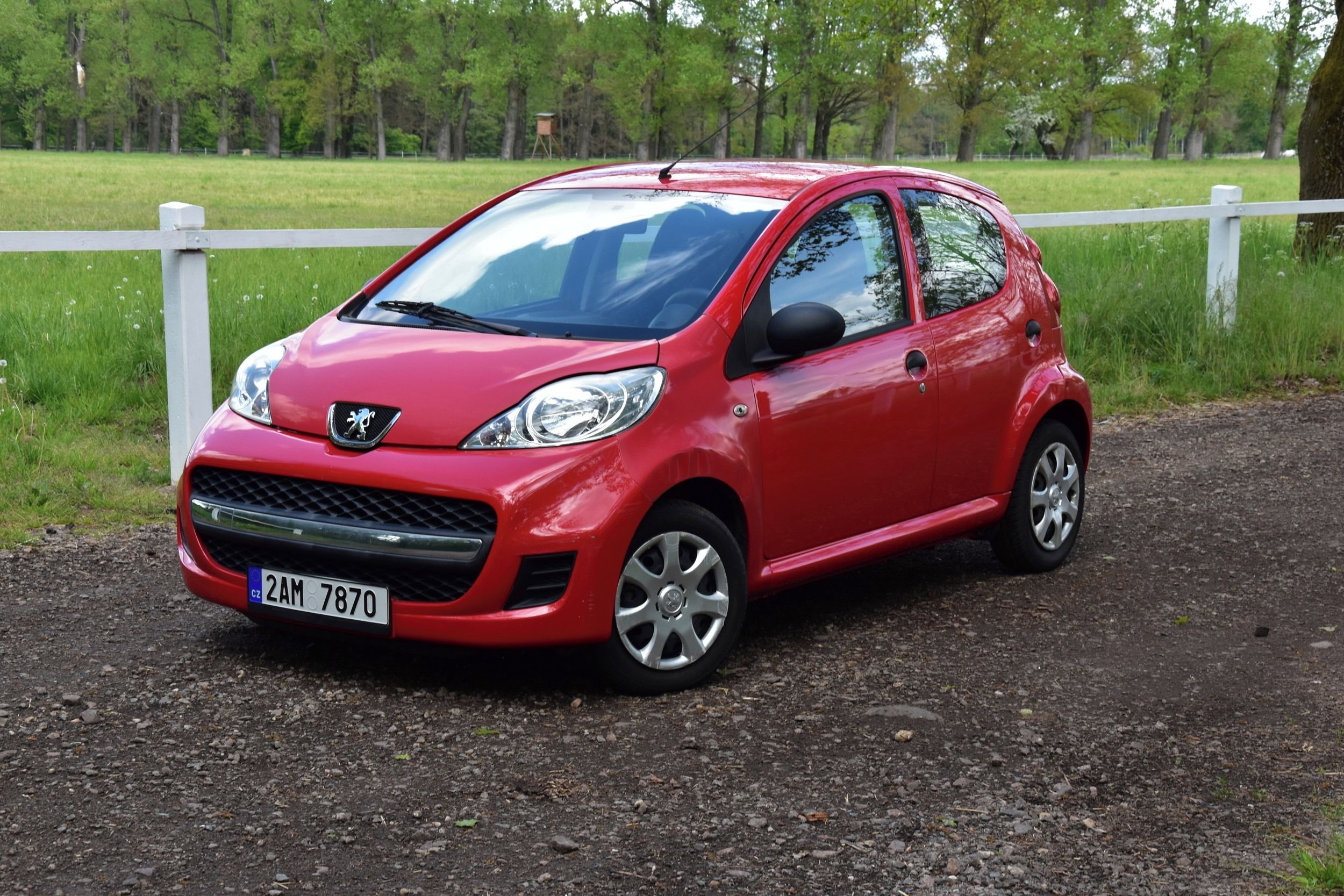 Peugeot 107, 1,0i 50 kW, nová STK