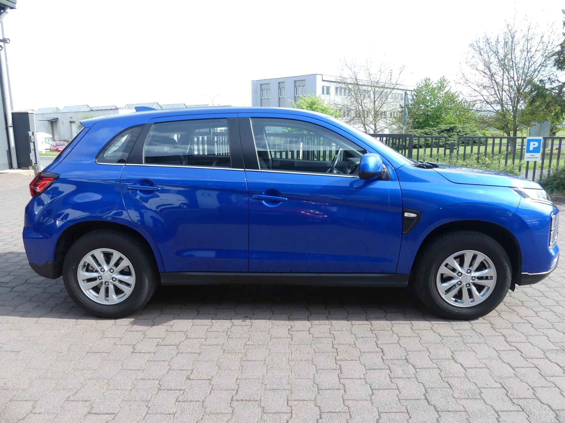 Mitsubishi ASX, 2,0i MAN5 - fotka 4