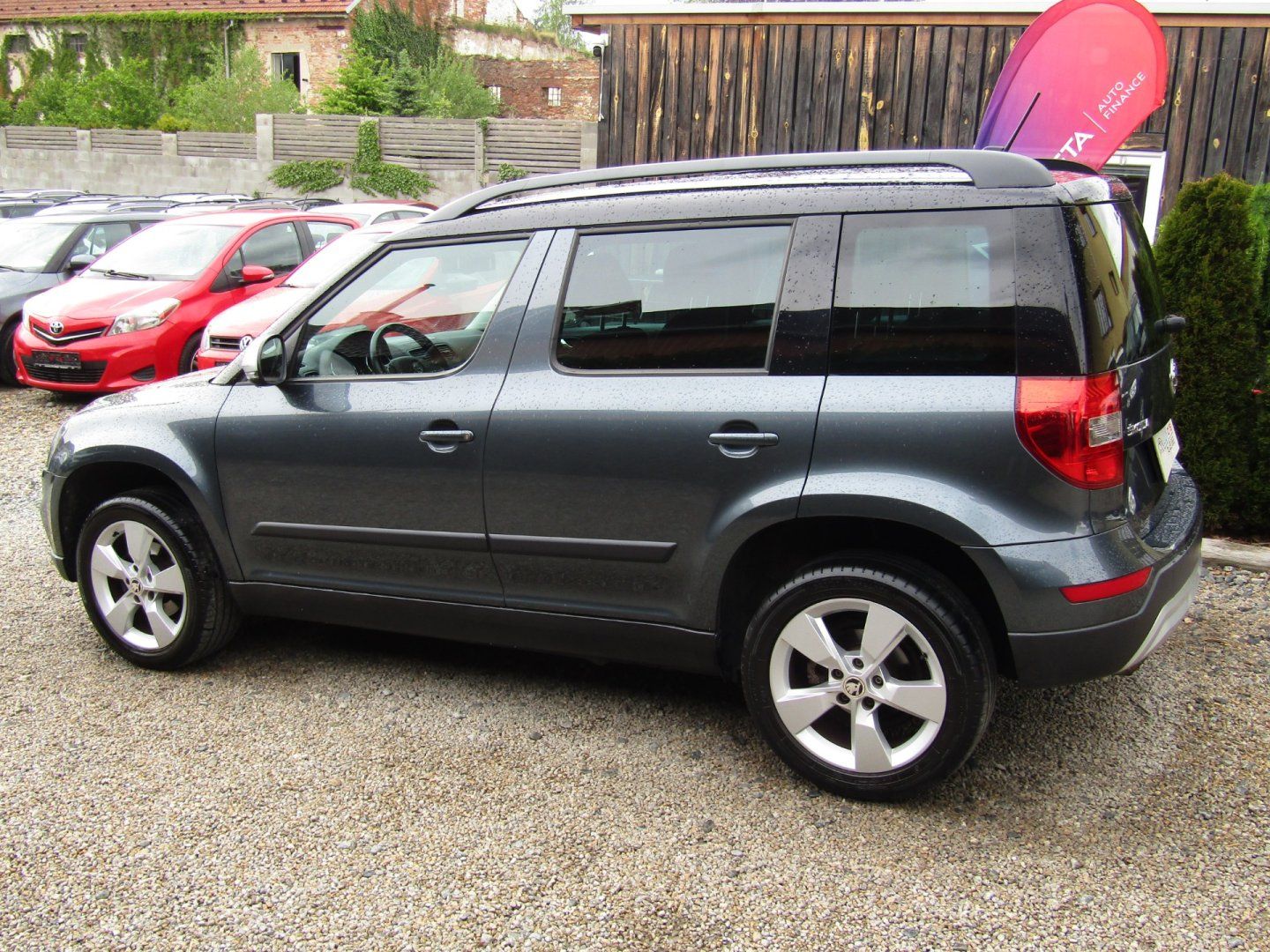 Škoda Yeti, 1.2 TSI NAVI CAR-PASS - fotka 4