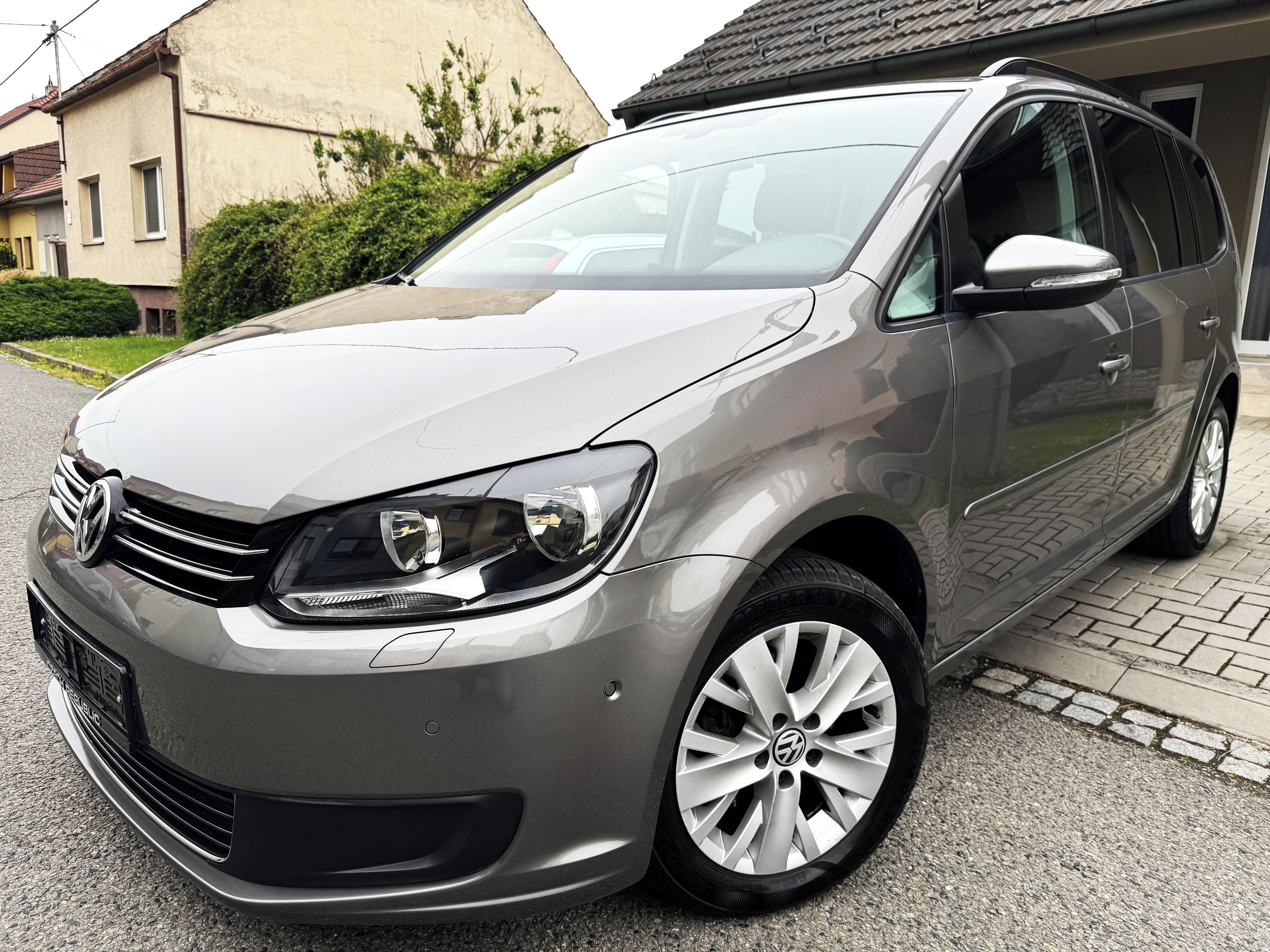 Volkswagen Touran, 1.4TSI DSG,NAVI,KAMERA,TAŽNÉ, - fotka 2