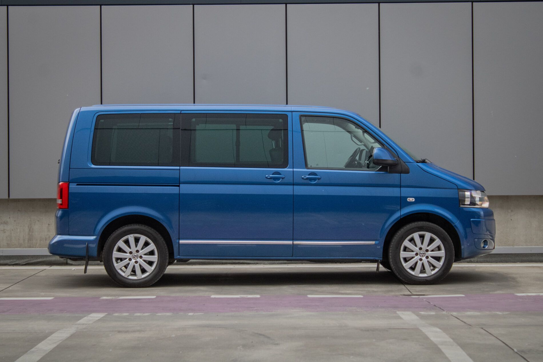 Volkswagen Multivan - fotka 4