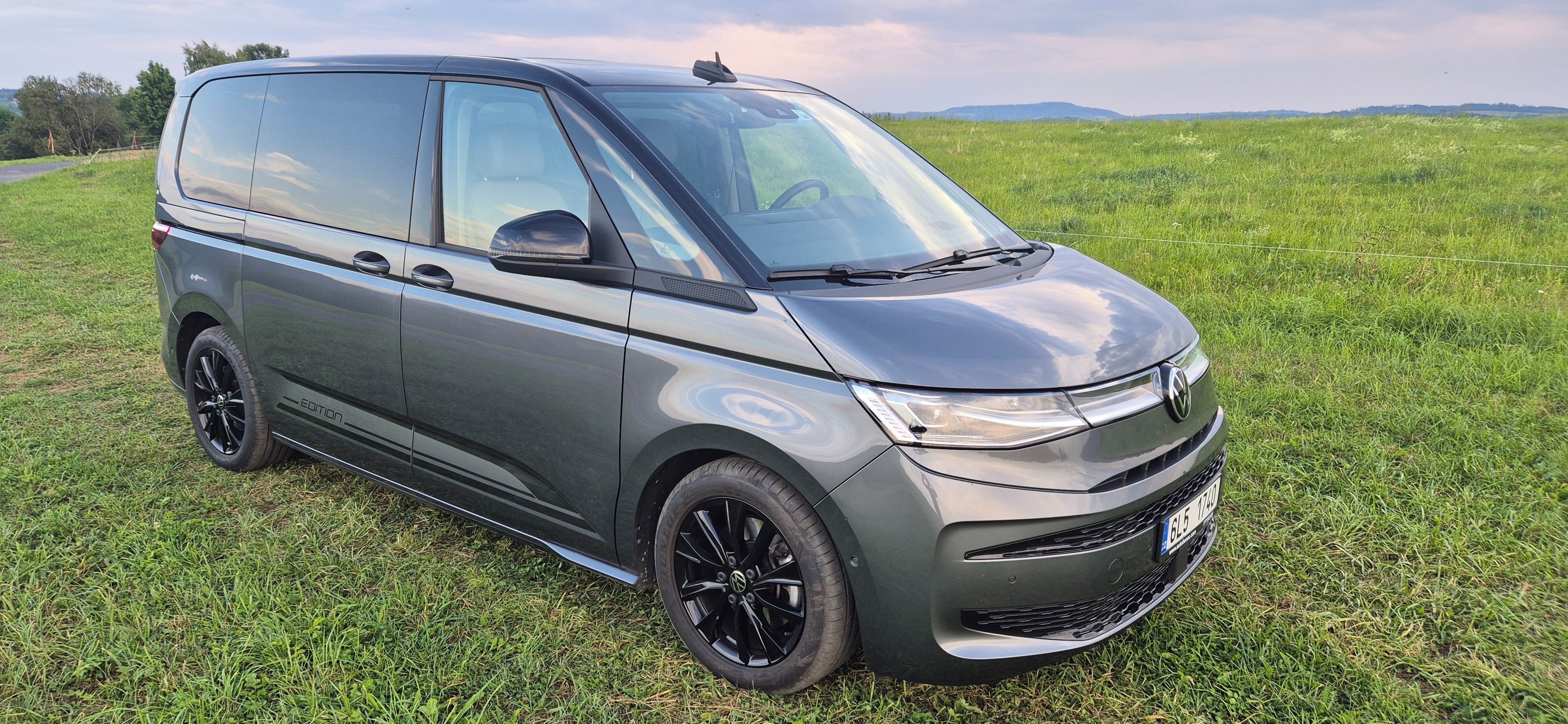Volkswagen Multivan - fotka 4
