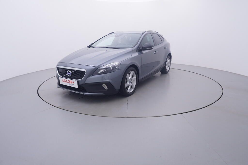 Volvo V40, Momentum 2.0 D3 110 kW