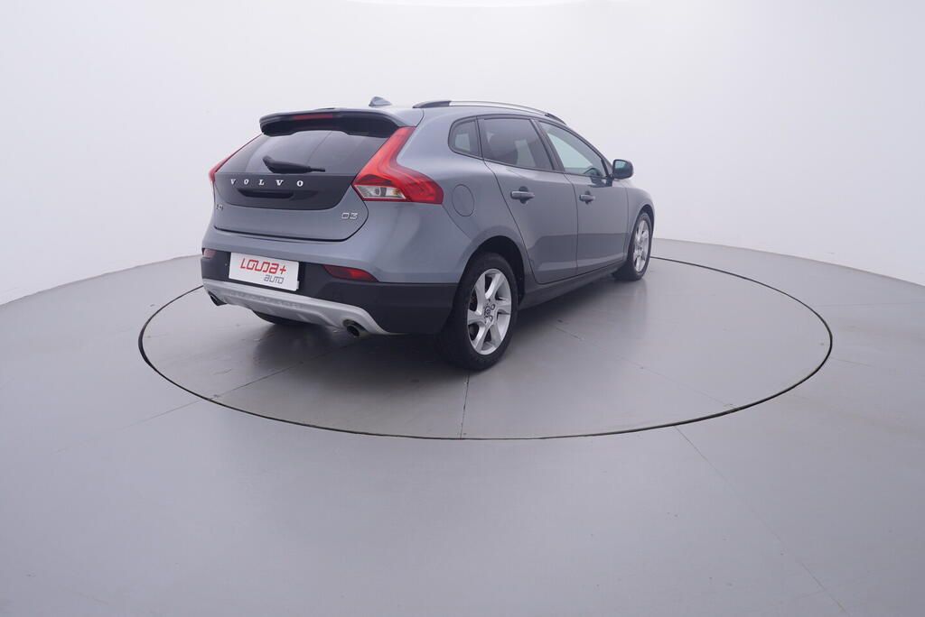 Volvo V40, Momentum 2.0 D3 110 kW - fotka 5