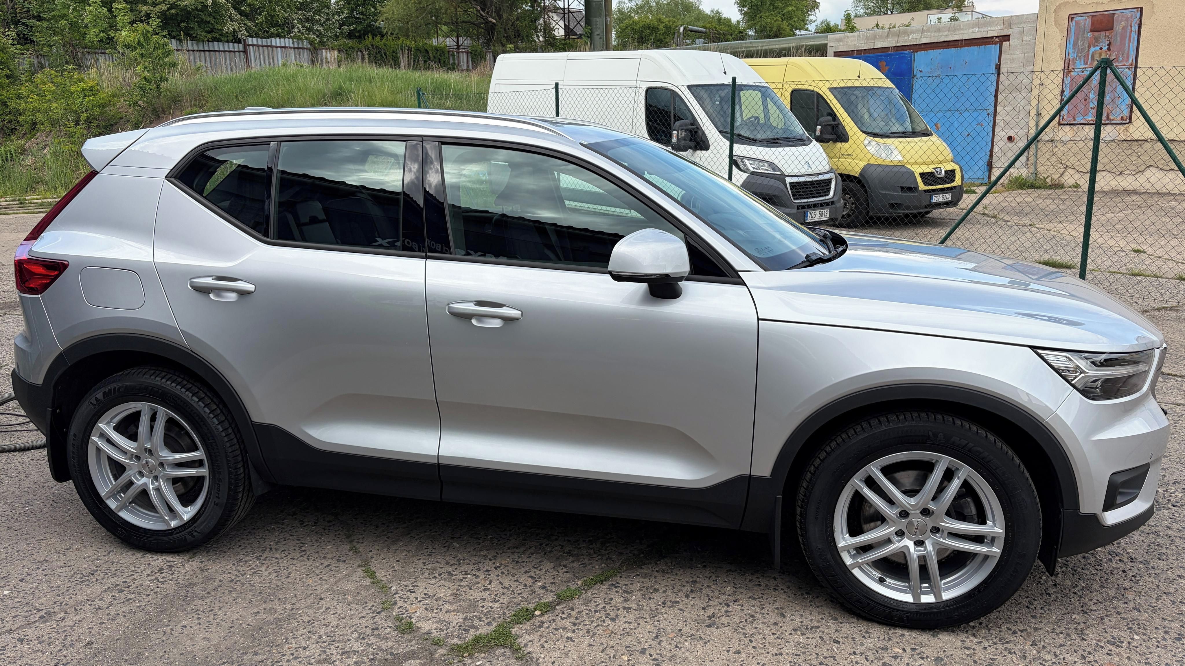 Volvo XC40, AWD