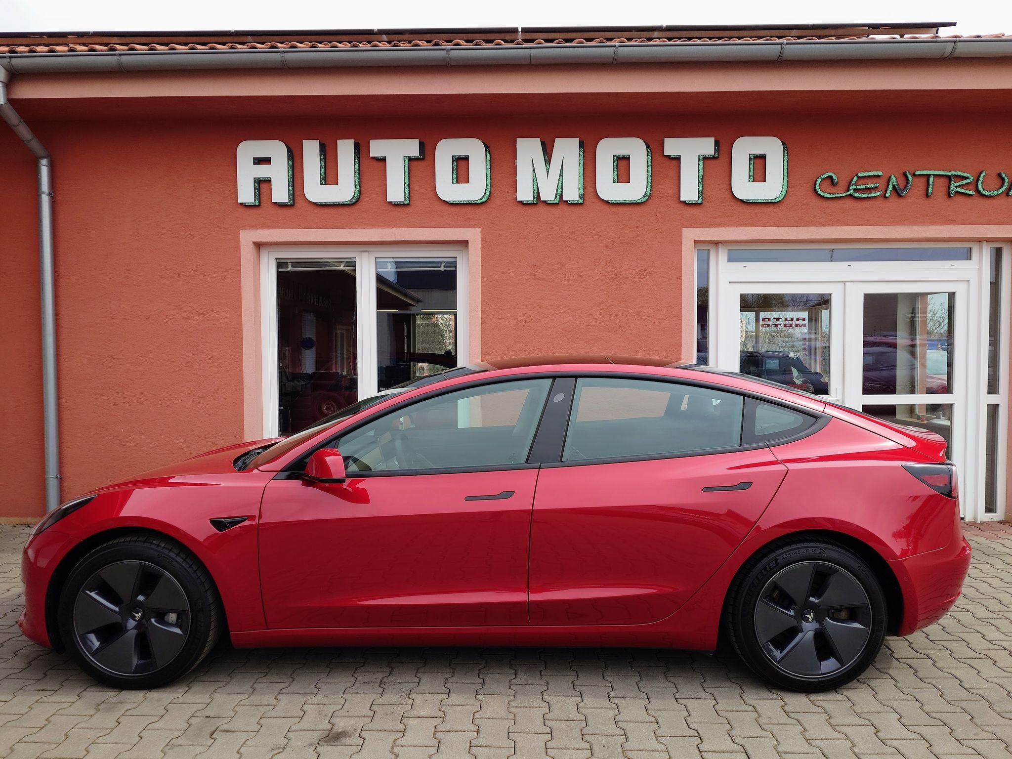 Tesla Model 3, Long Range Dual Motor  kW SOH - fotka 3