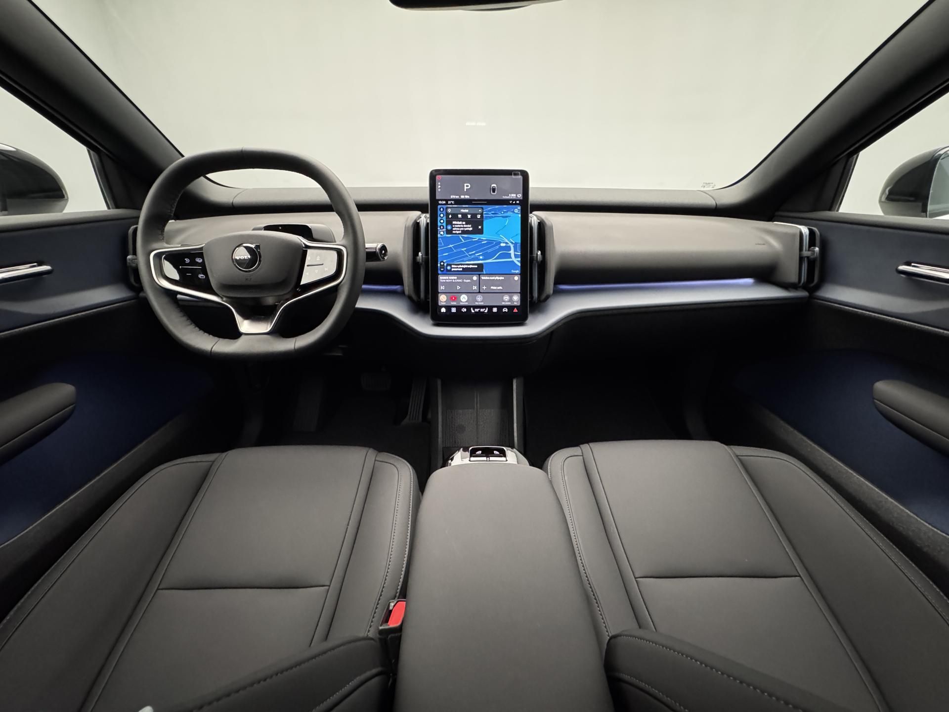 Volvo EX30, PURE ELECTRIC EXTENDED PLUS - fotka 2