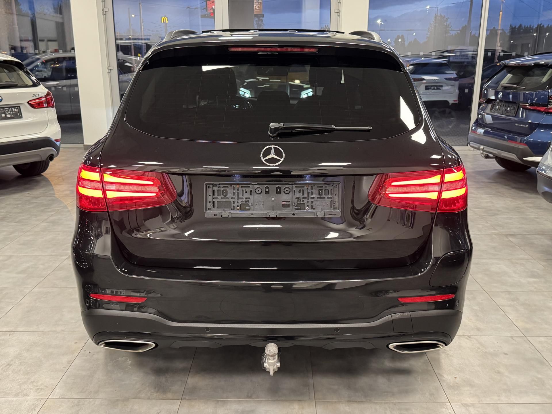 Mercedes-Benz GLC, 350e 4M AMG REZERVACE - fotka 6