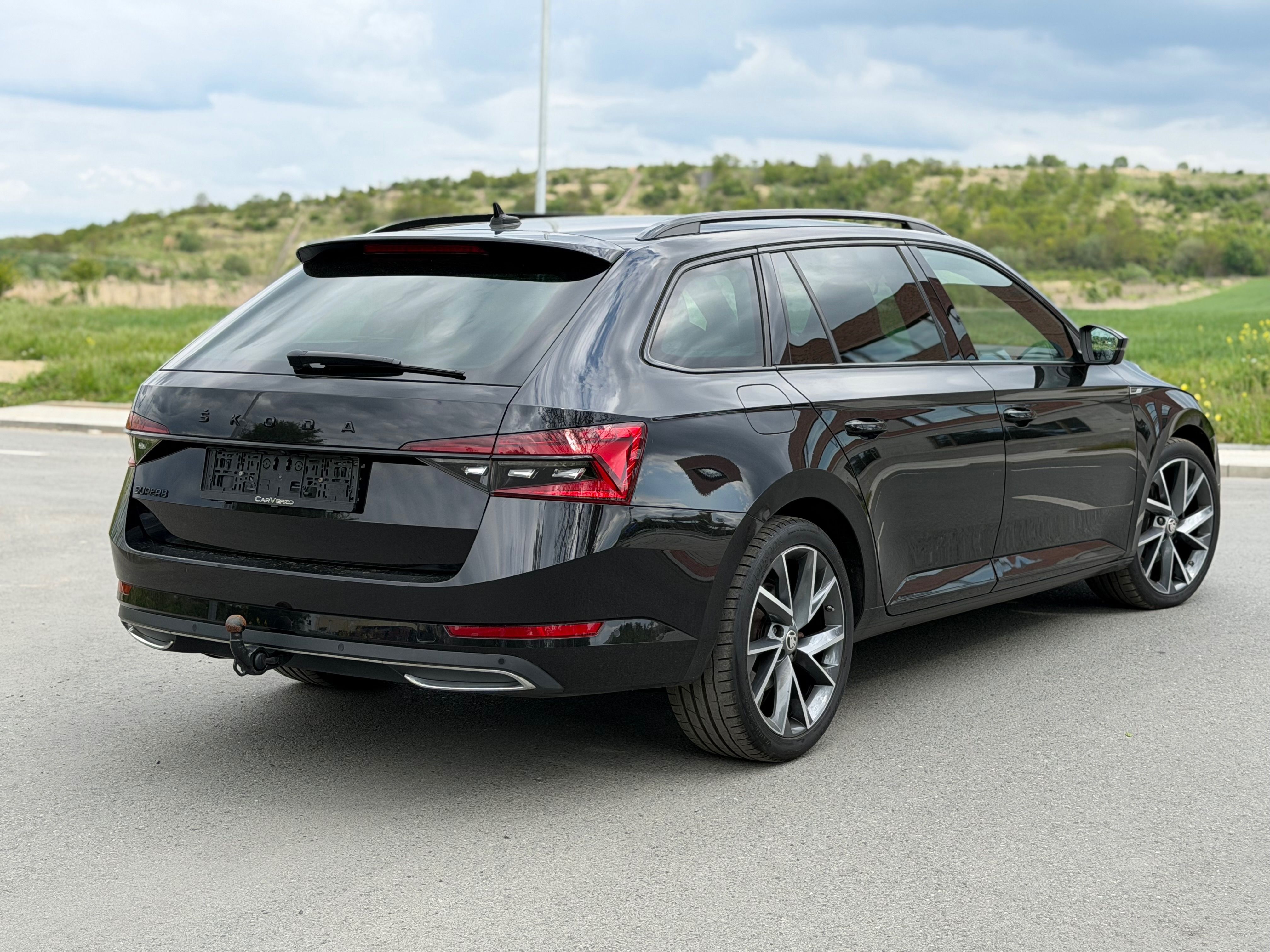 Škoda Superb, SPORTLINE TAŽNÝ 360KAMERY - fotka 4