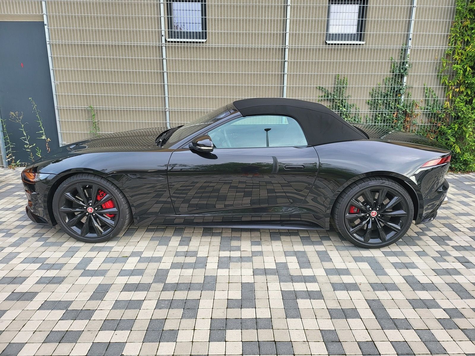 Jaguar F-Type, F-TYPE R 575HP - fotka 4