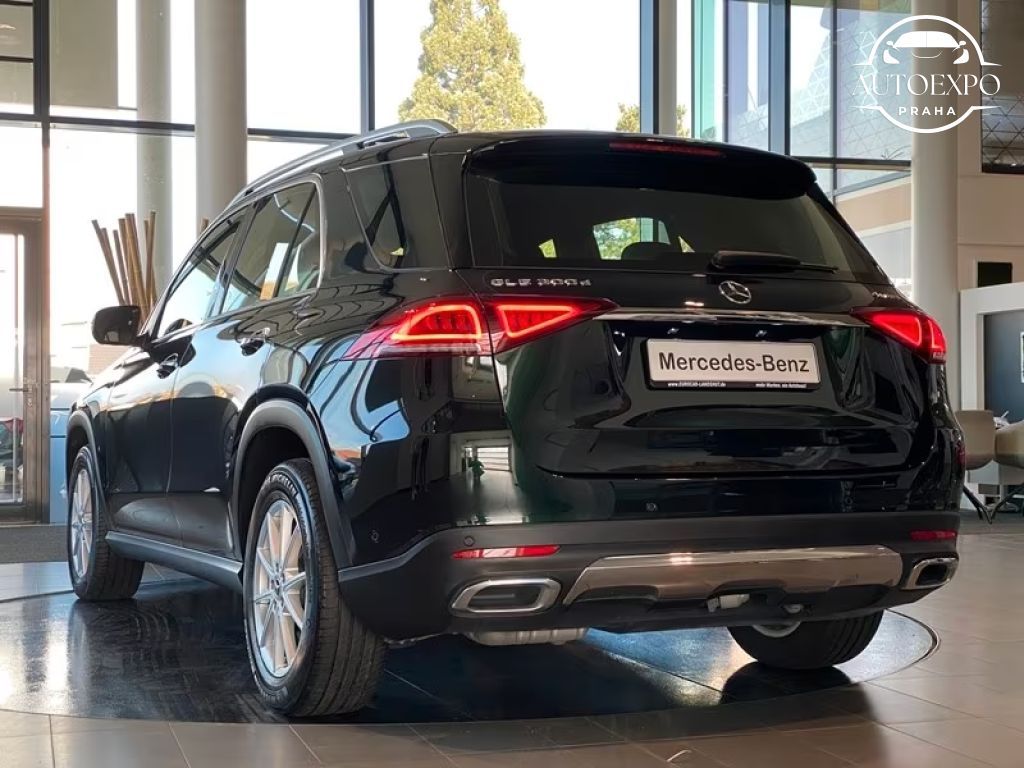 Mercedes-Benz GLE, d 4Matic *Airmatic LED*tažné* - fotka 5