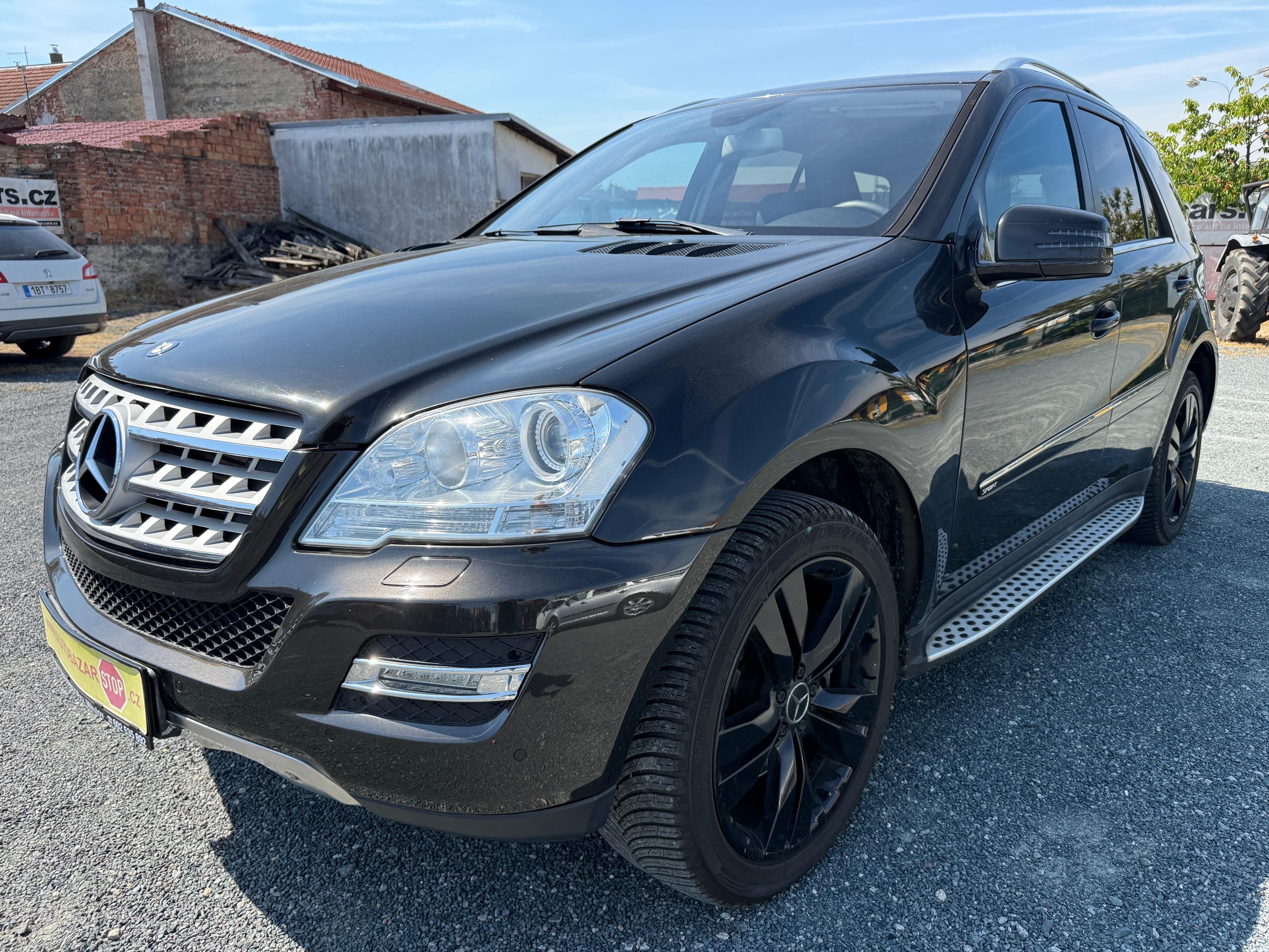 Mercedes-Benz ML, 300 CDI 4MATIC 170kW - fotka 3