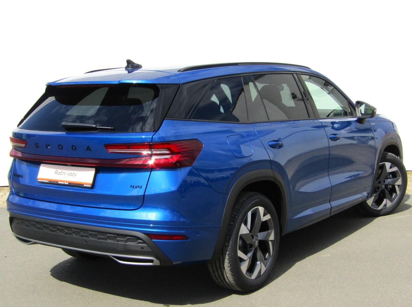 Škoda Kodiaq, Sportline 2.0 TSI 150 kW DSG 4 - fotka 2