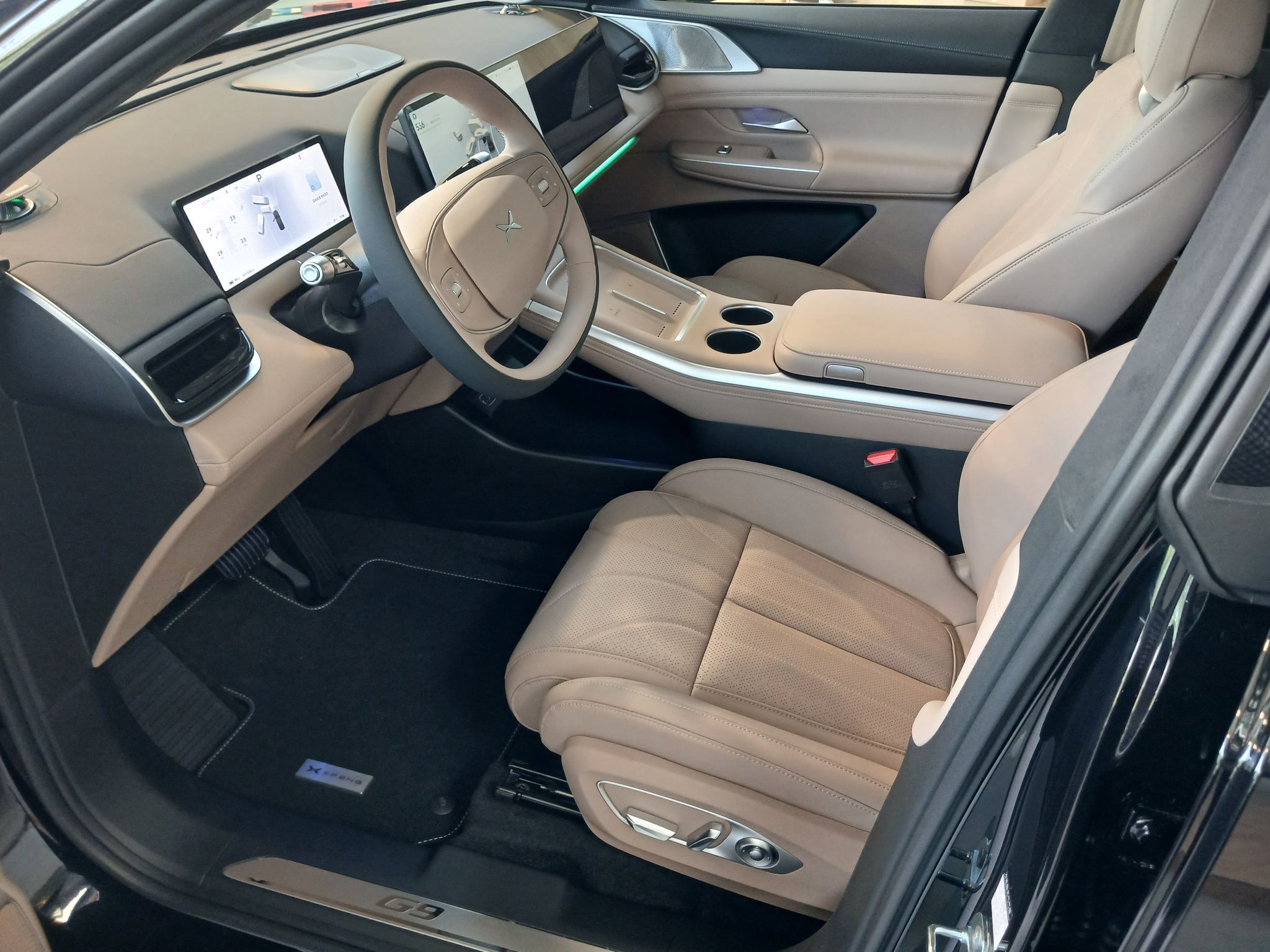XPENG G9, AWD Performance - 575 HP !!! - fotka 3