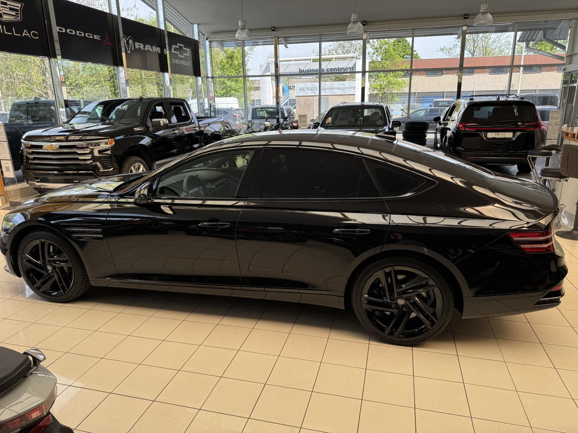 Genesis G80, 3,5 V6 Prestige Black - fotka 3