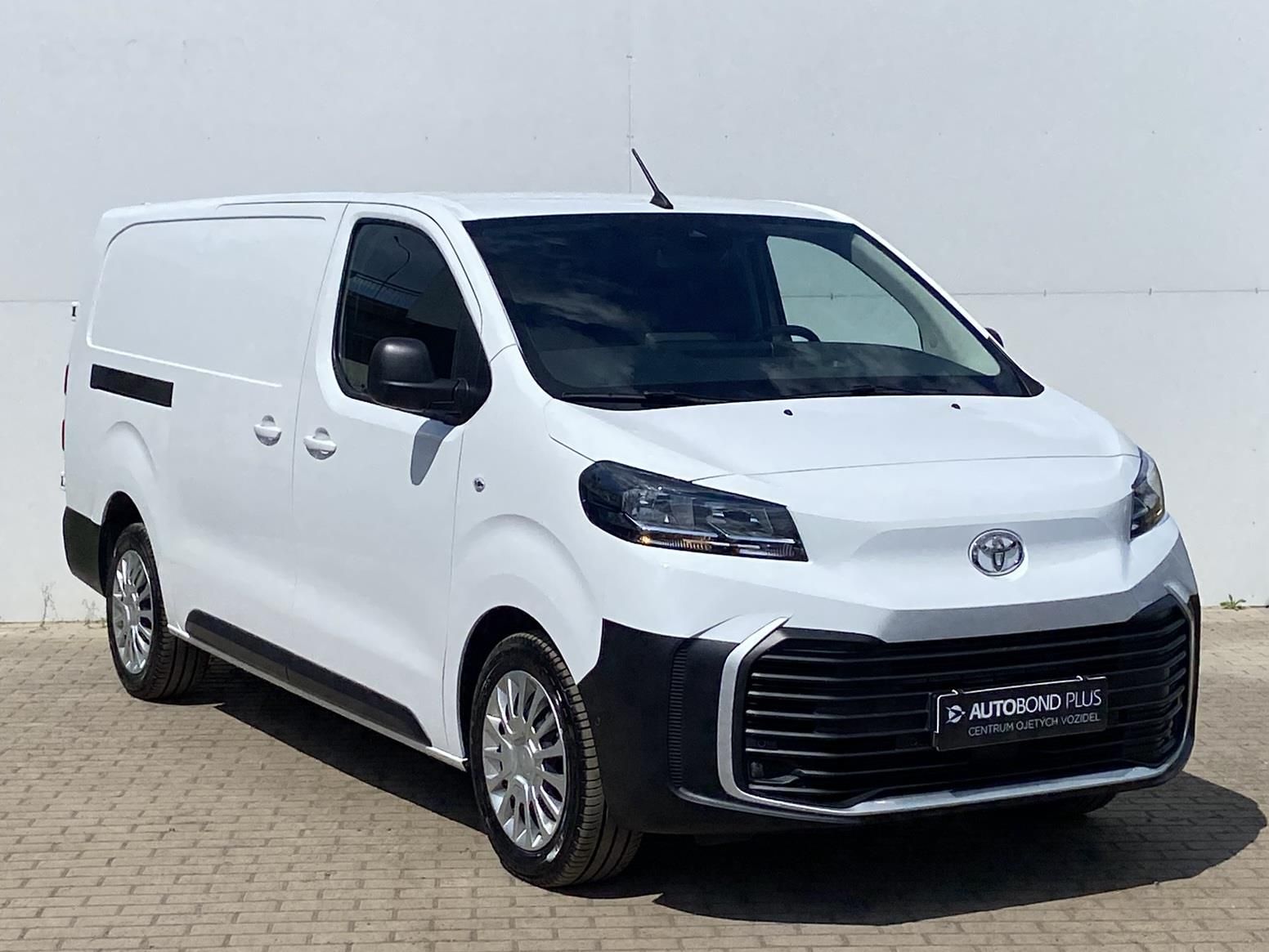 Toyota Proace, 2.0 D-4D 140k L2 Active Multim - fotka 6