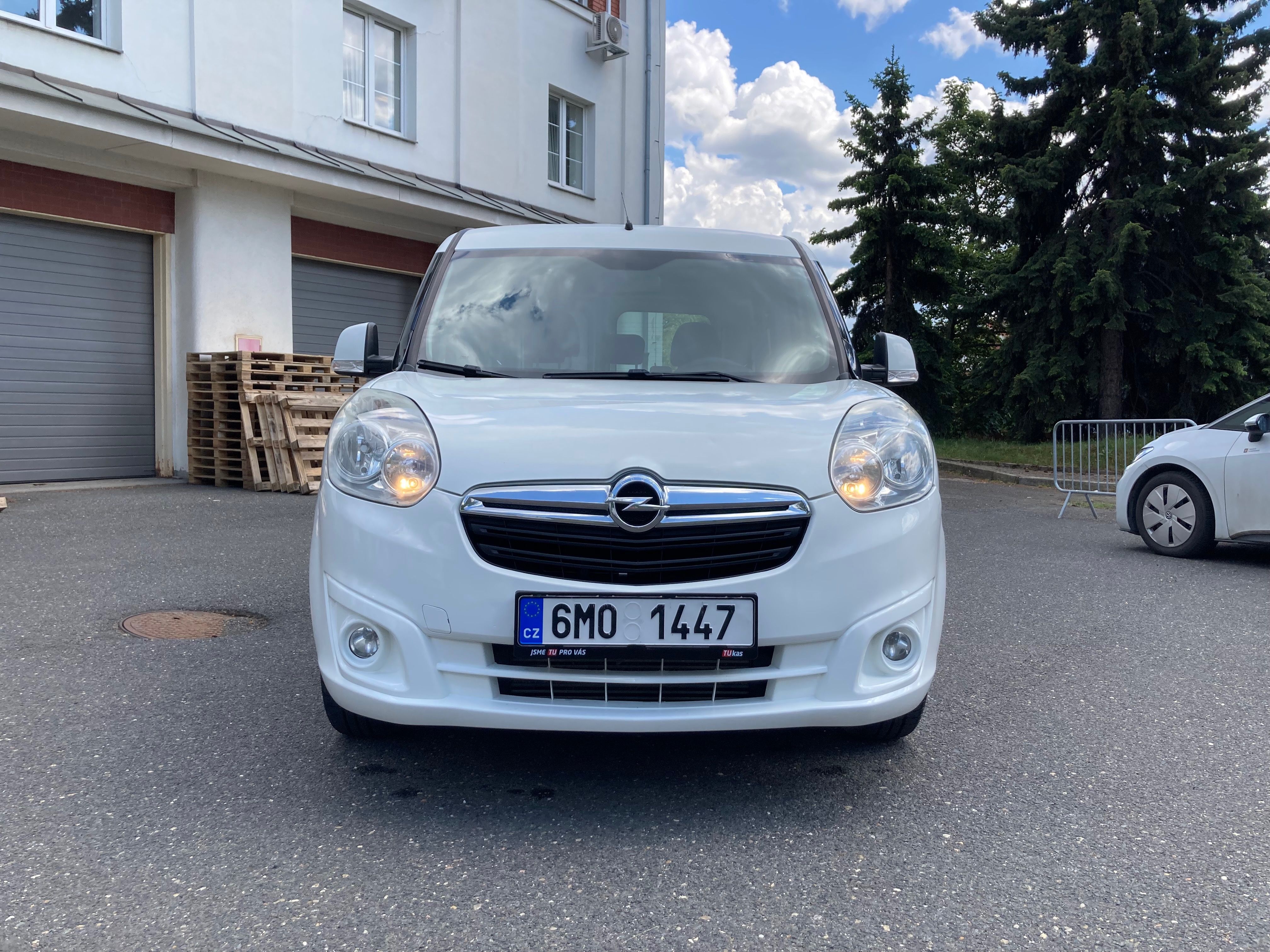 Opel Combo, 1.6CDTi 88kW COSMO Tažné DPH - fotka 5
