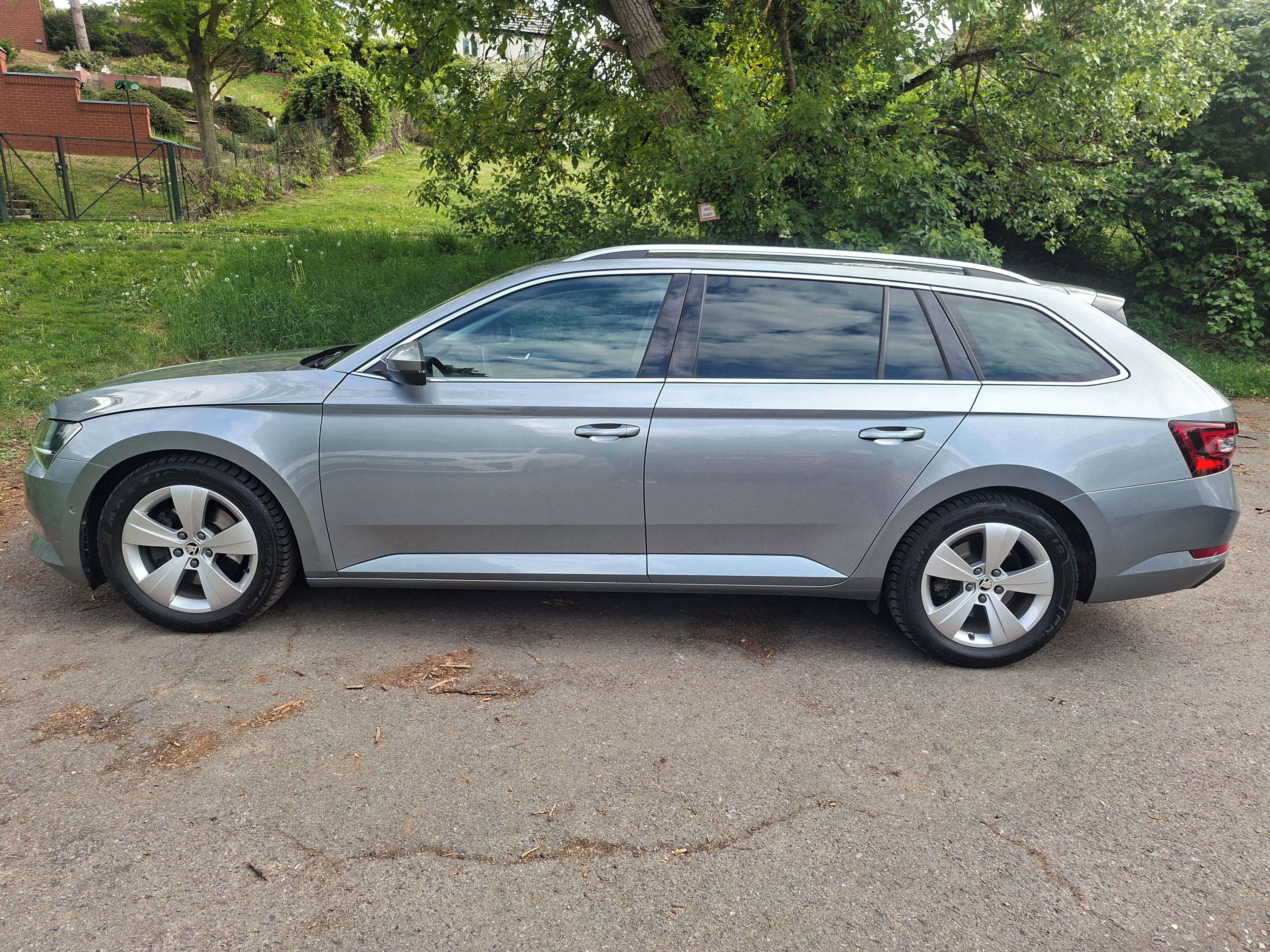 Škoda Superb, 1.6 TDI, Style - fotka 2
