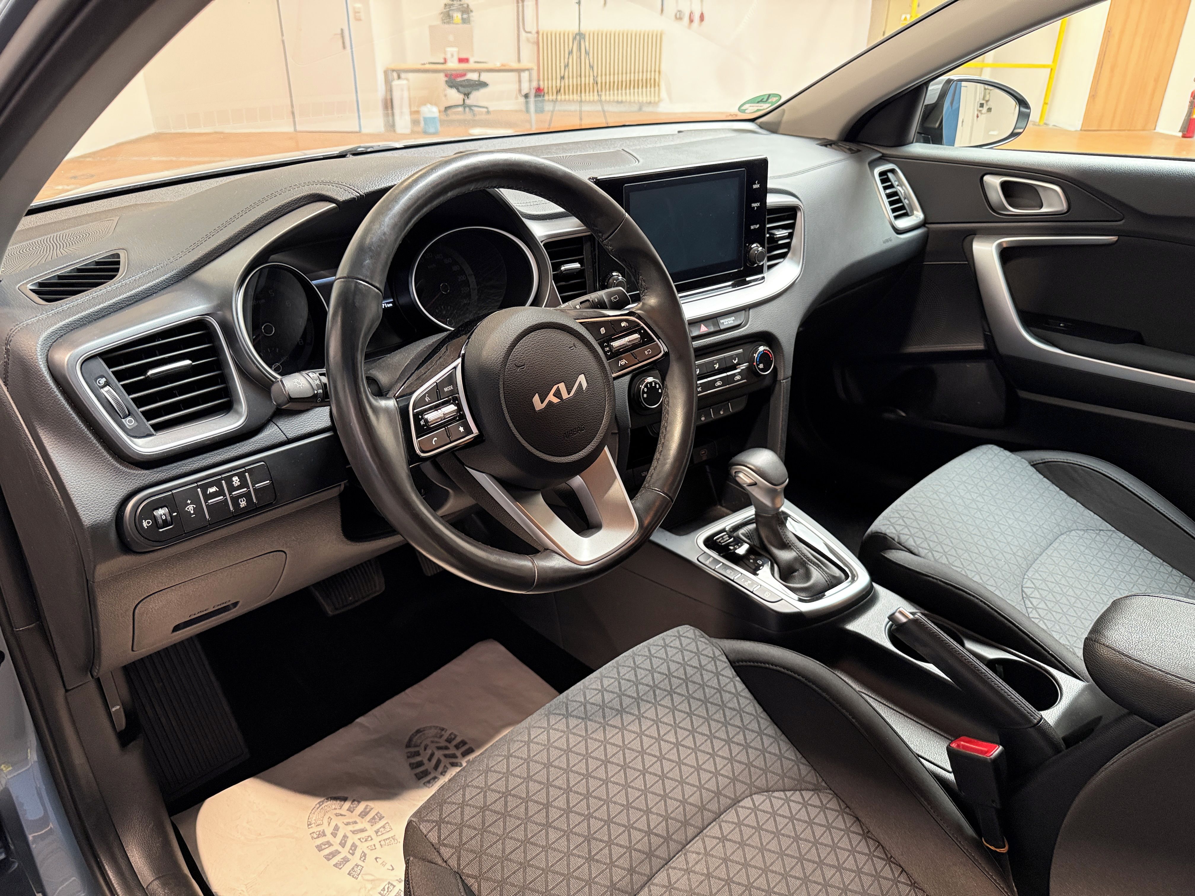 Kia Cee´d, 1.5 T-GDI 118kW Spin SW DCT - fotka 6