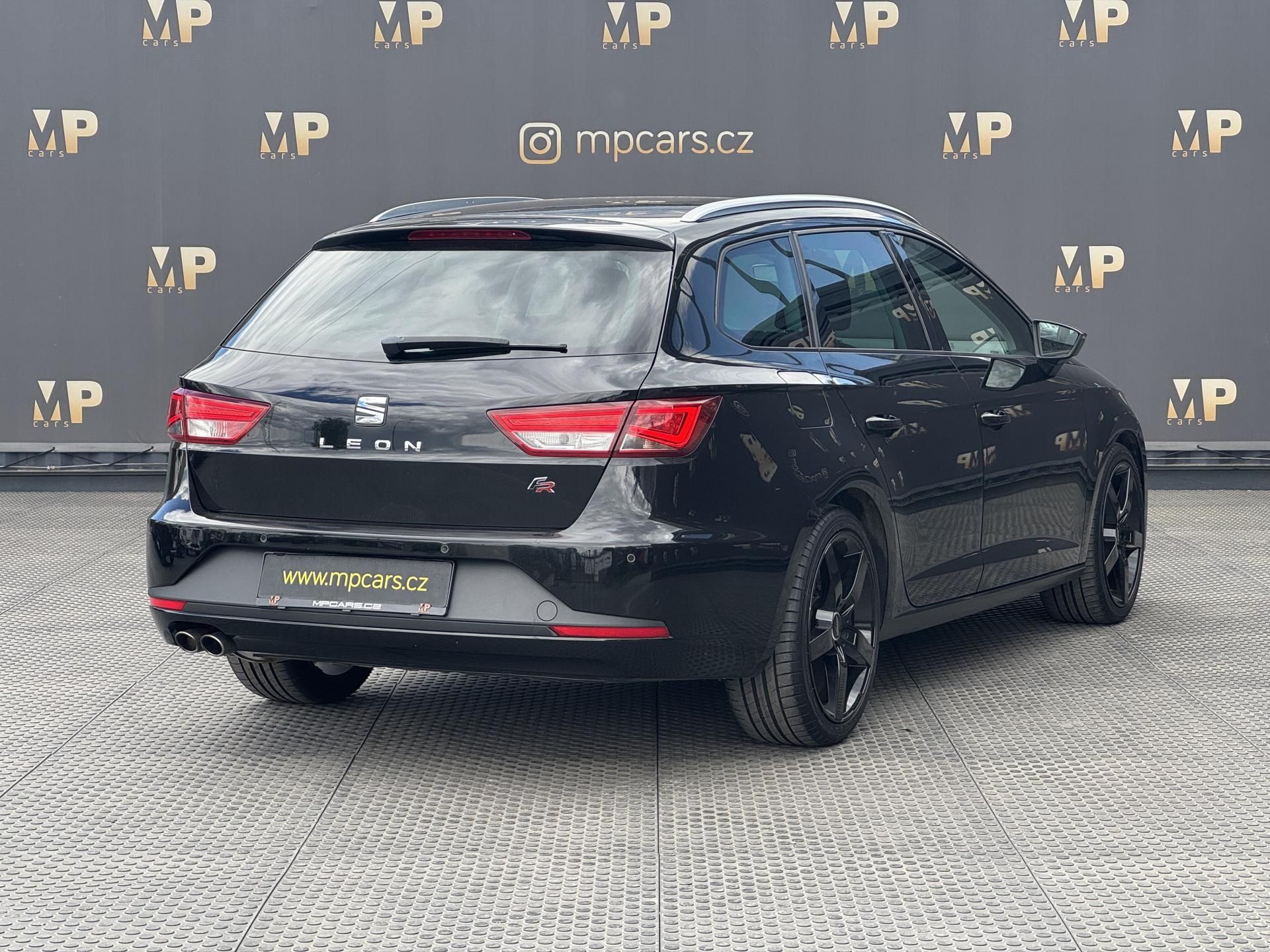 Seat Leon, 1.4TSi 110kW MAN FR, FullLED - fotka 6