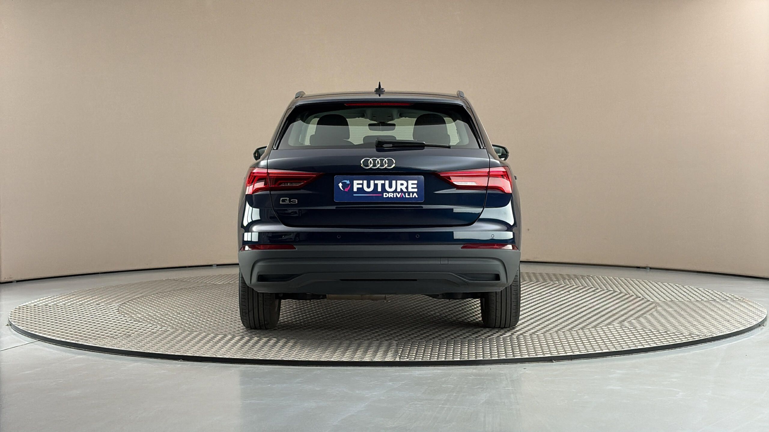 Audi Q3, 2.0 35TDI S Tronic - fotka 5