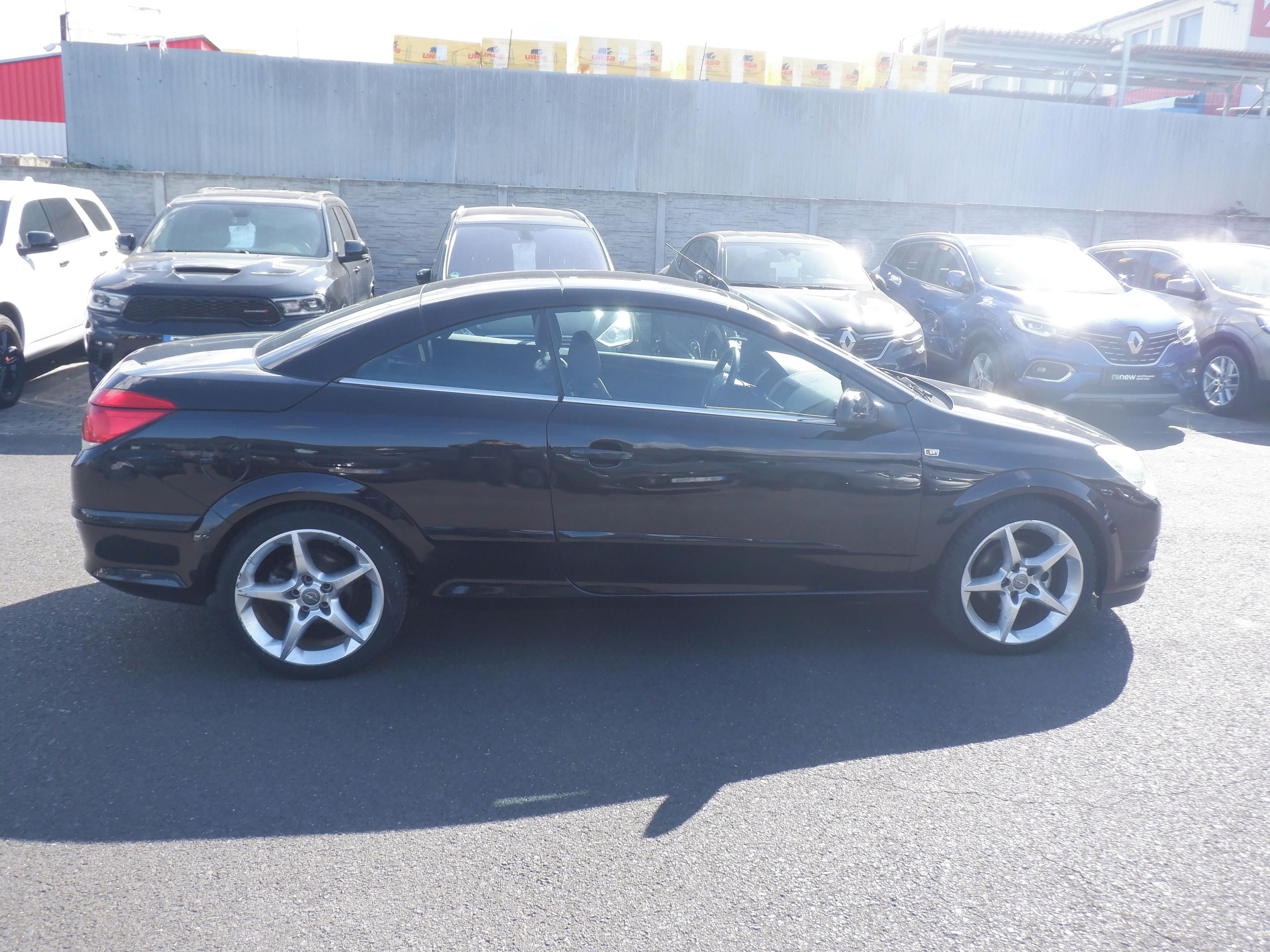 Opel Astra, 1.8 EcoTec TT Cabrio - fotka 6