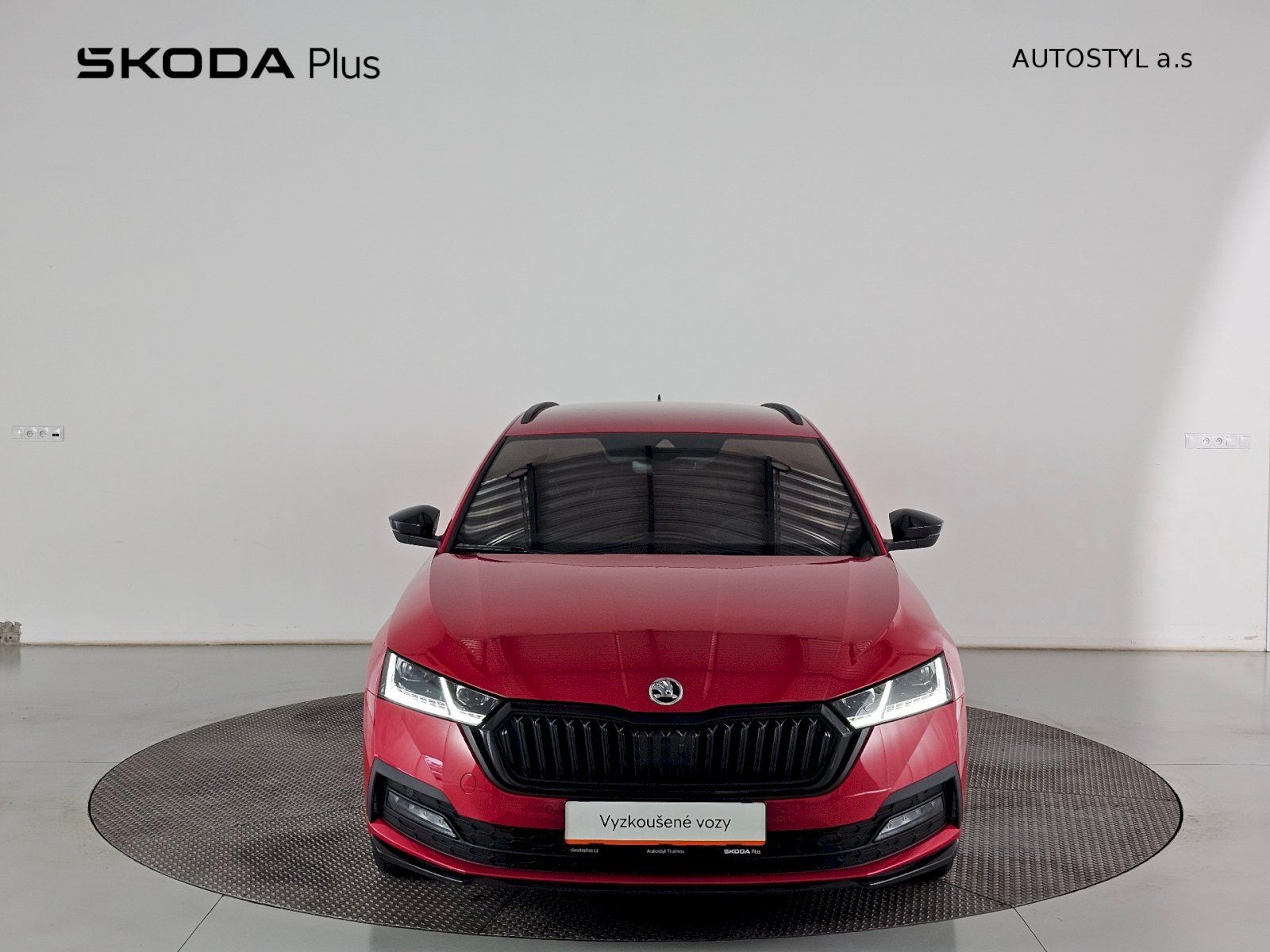 Škoda Octavia, 2.0TSi 140kW 4x4 DSG SPORTLINE - fotka 4