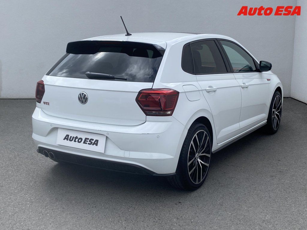 Volkswagen Polo, 2.0tsi - fotka 4