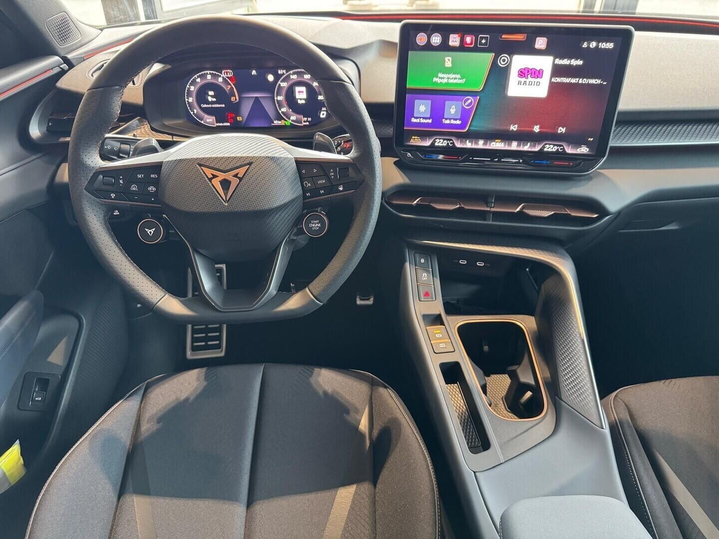 Cupra Terramar, 2.0 TSI 4WD 150 kW - fotka 6