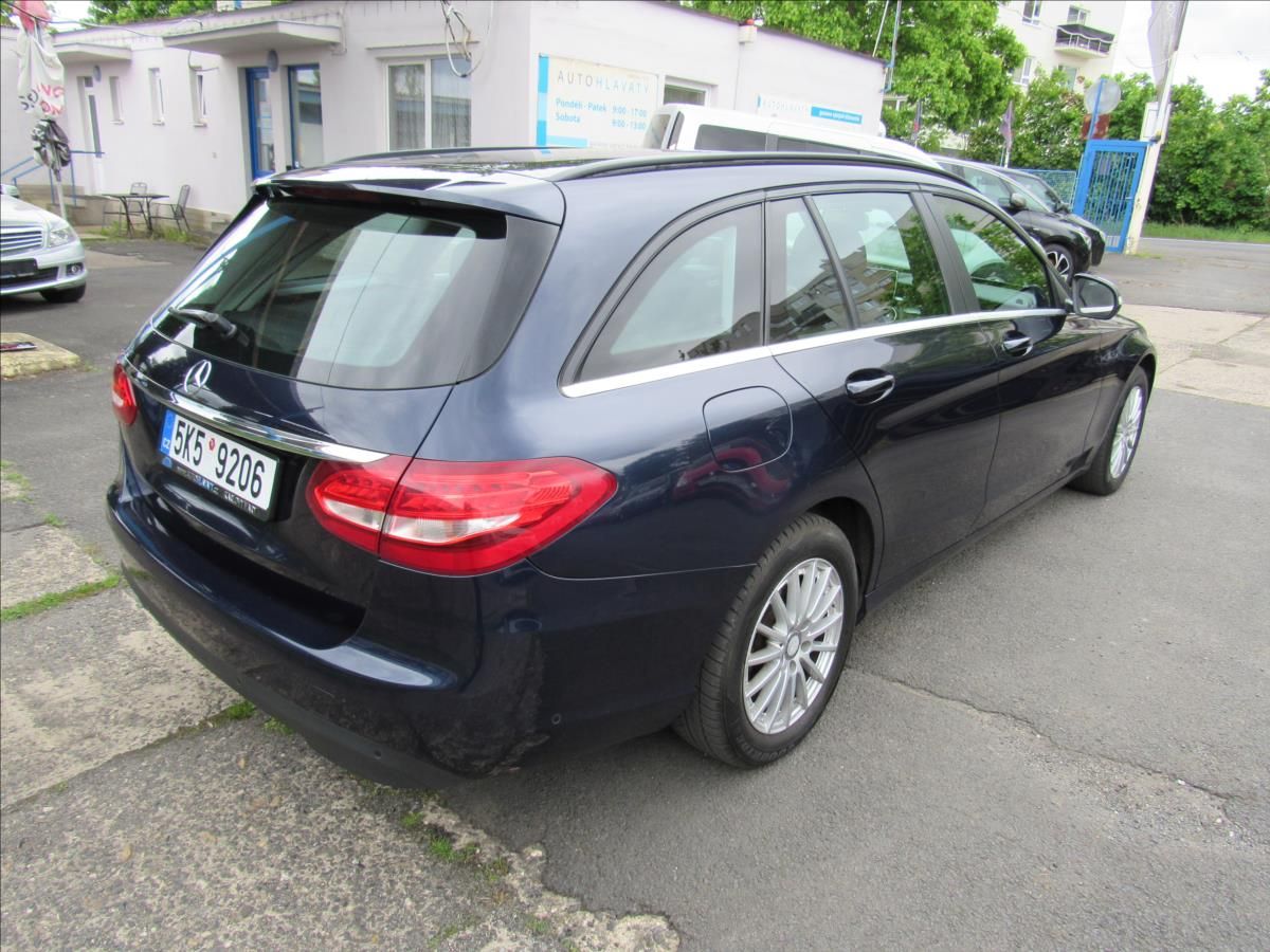 Mercedes-Benz Třídy C, 1,6 d C200 BlueTEC - fotka 6