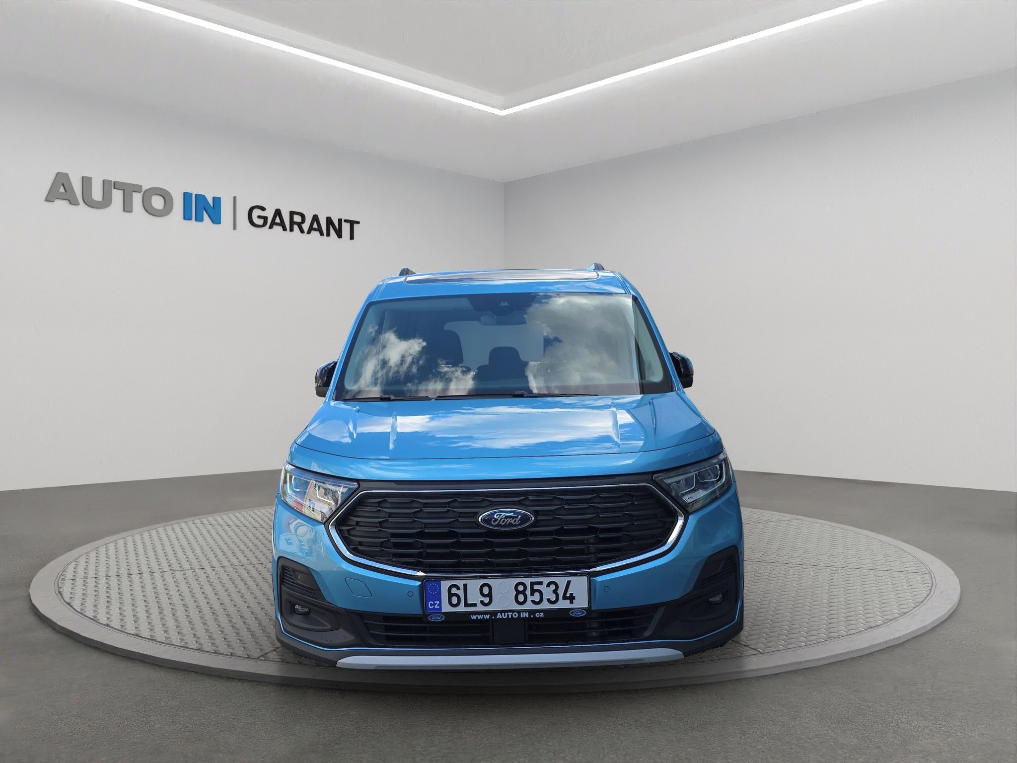 Ford Tourneo Connect, Grand Tourneo, automat, 7 míst - fotka 2