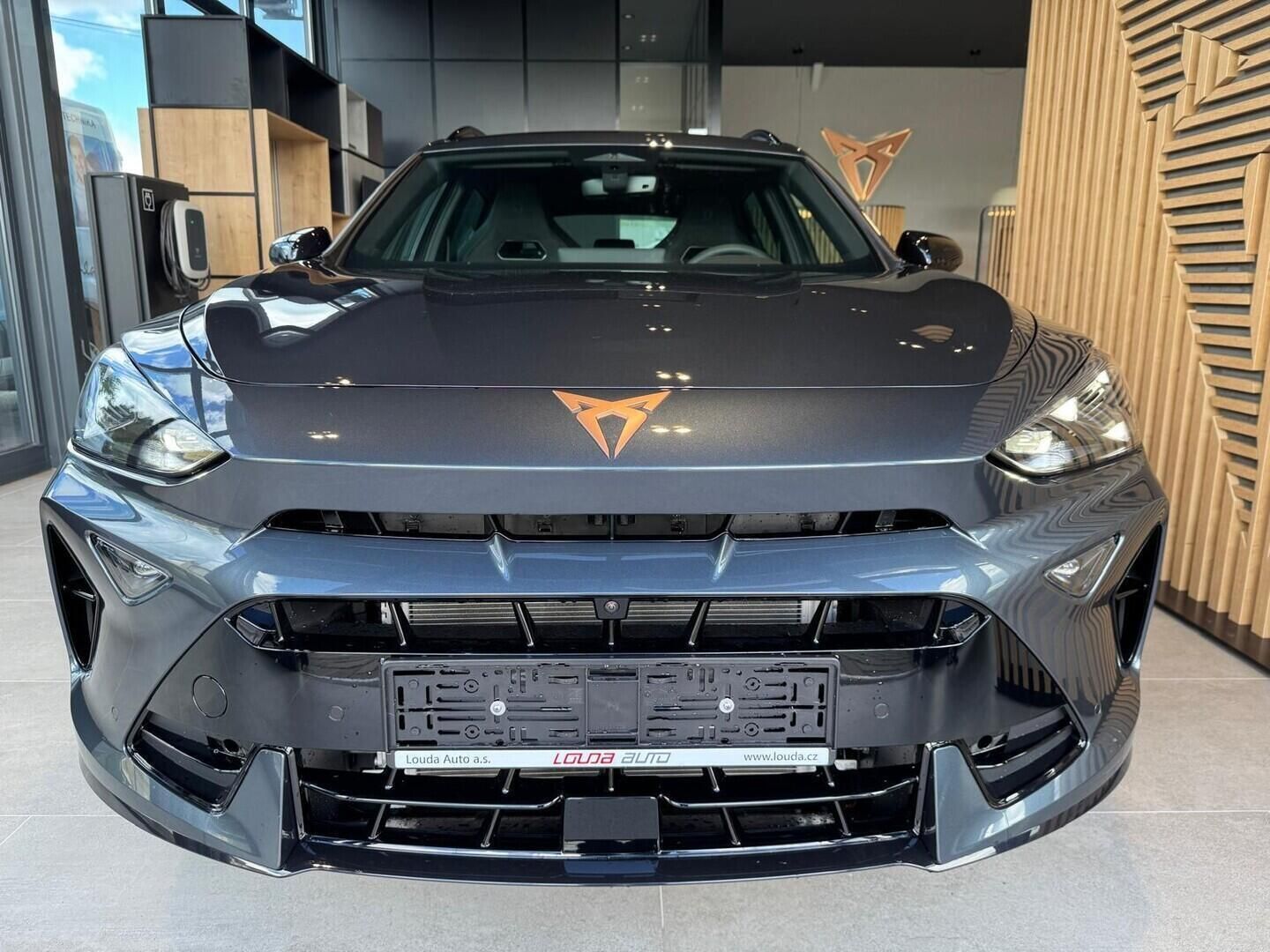 Cupra Formentor, 1,5 eTSI 110 kW - fotka 2