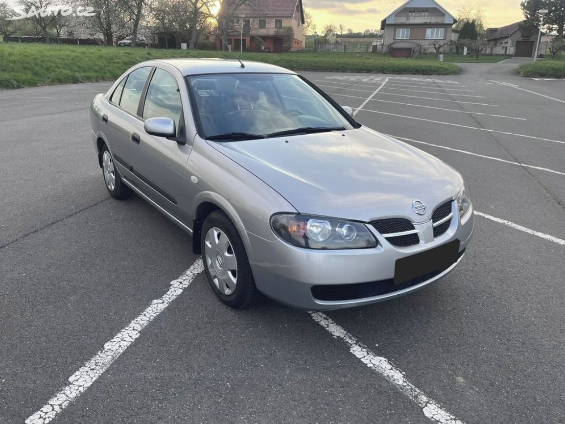 Nissan Almera, Nissan Almera 1.5i