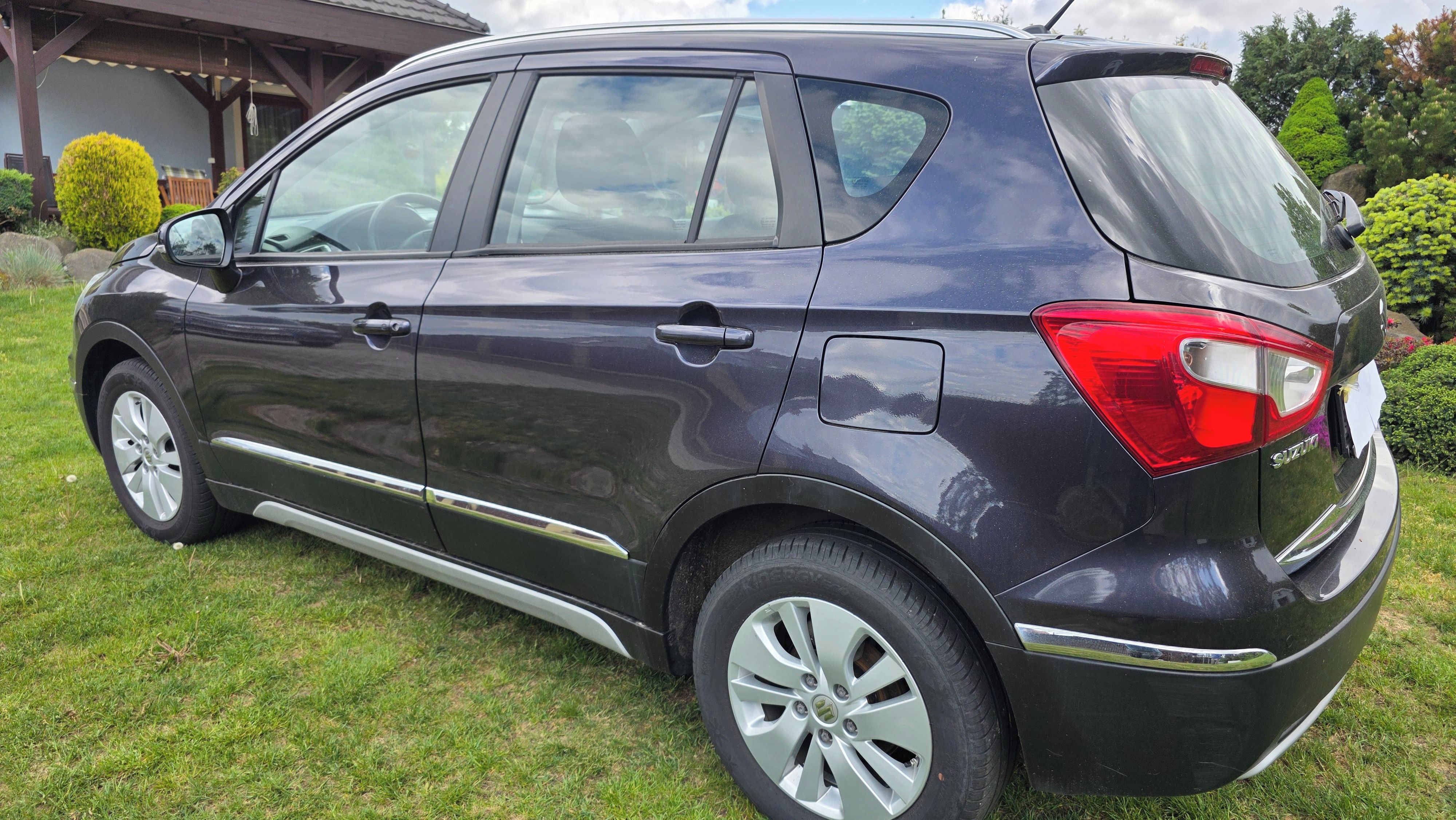 Suzuki SX4 S-Cross, Suzuki S-CROSS 1,6 88KW - fotka 5